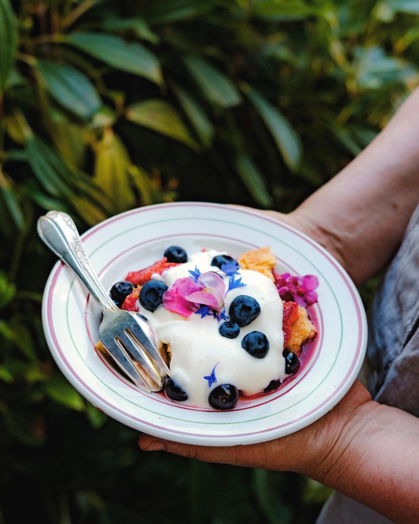 Un petit merci gliss&eacute; dans vos boites aux lettres - pour soutenir mes plus belles intentions de l&rsquo;ann&eacute;e : cultiver la gratitude chaque jour, et reprendre le chemin d&rsquo;une vie loin des &eacute;crans. 

&Eacute;crire &agrave; l