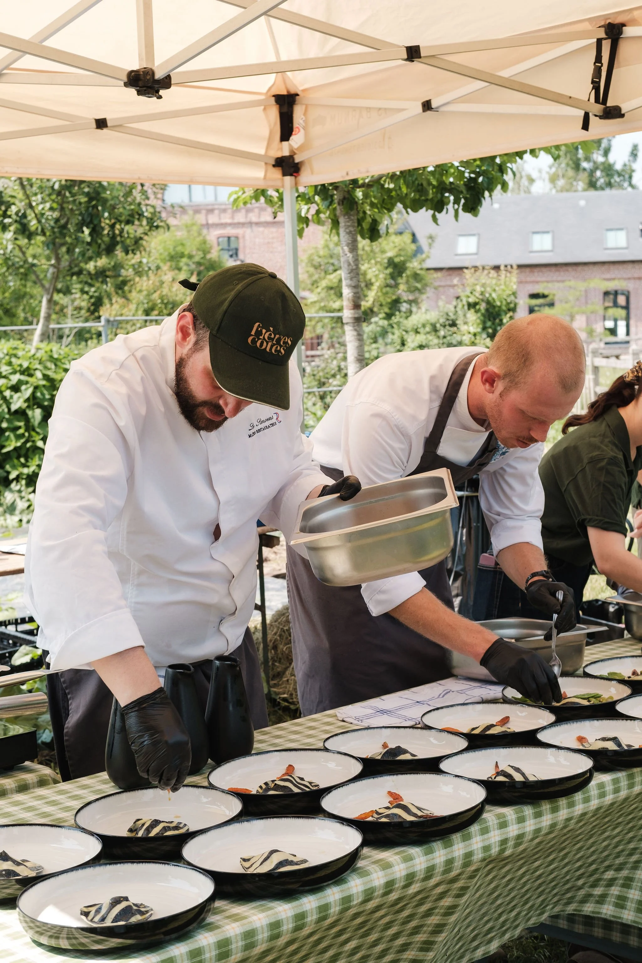 dressage d'un dîner gastronomique à la ferme