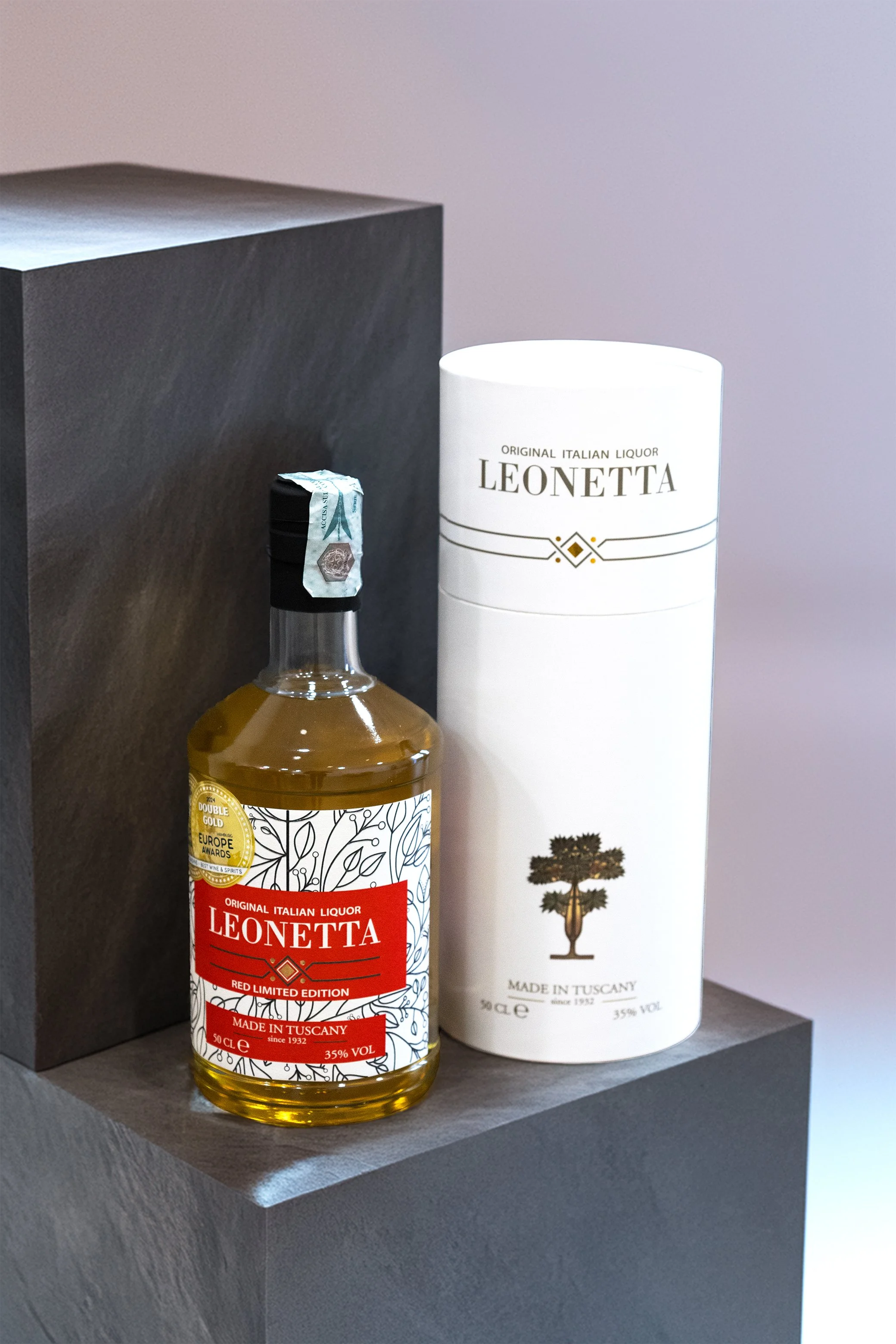 Bottiglia Leonetta Limited Edition 1.jpg