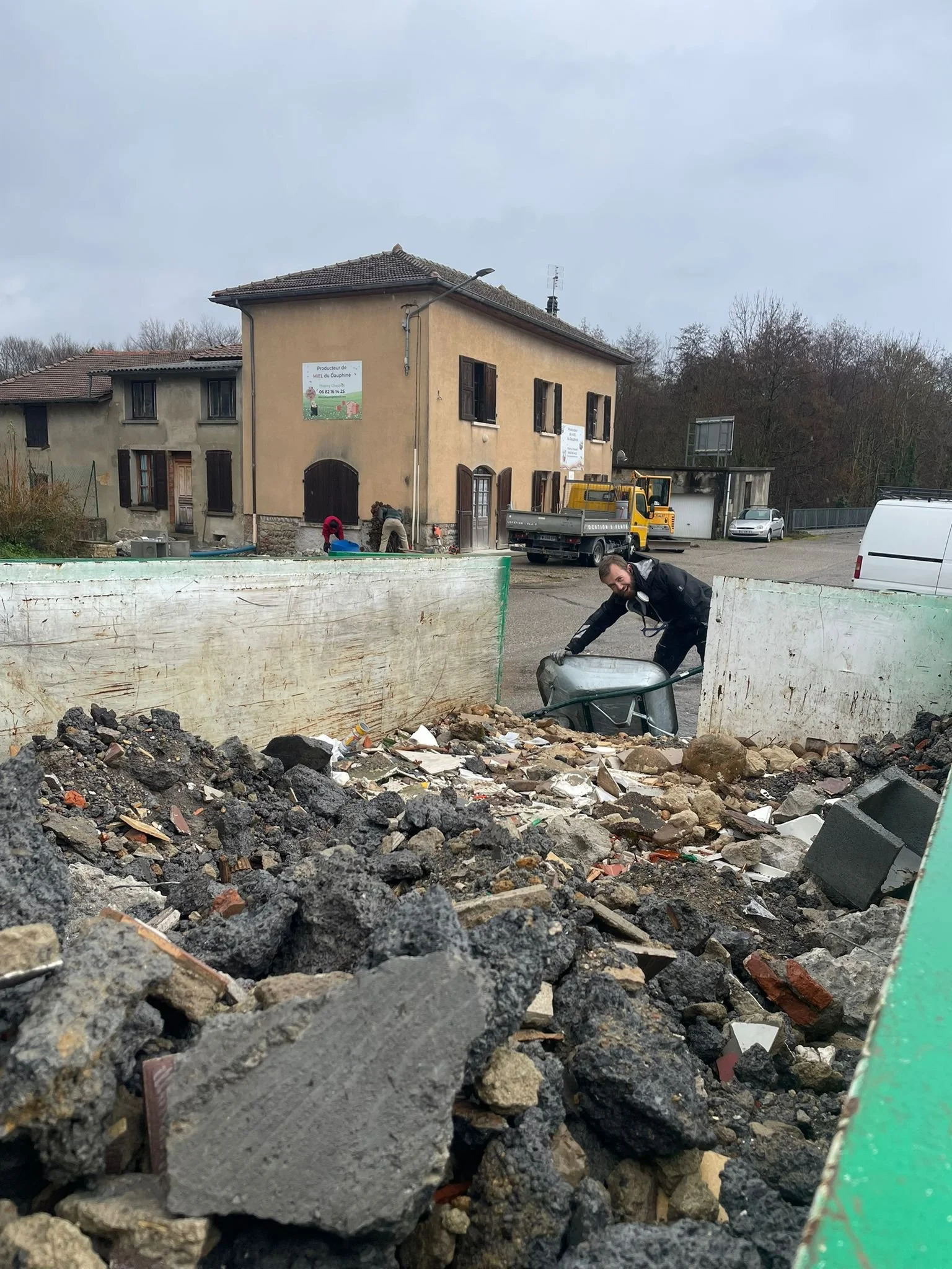 WhatsApp Image 2025-11-26 at 10.19.32.jpeg