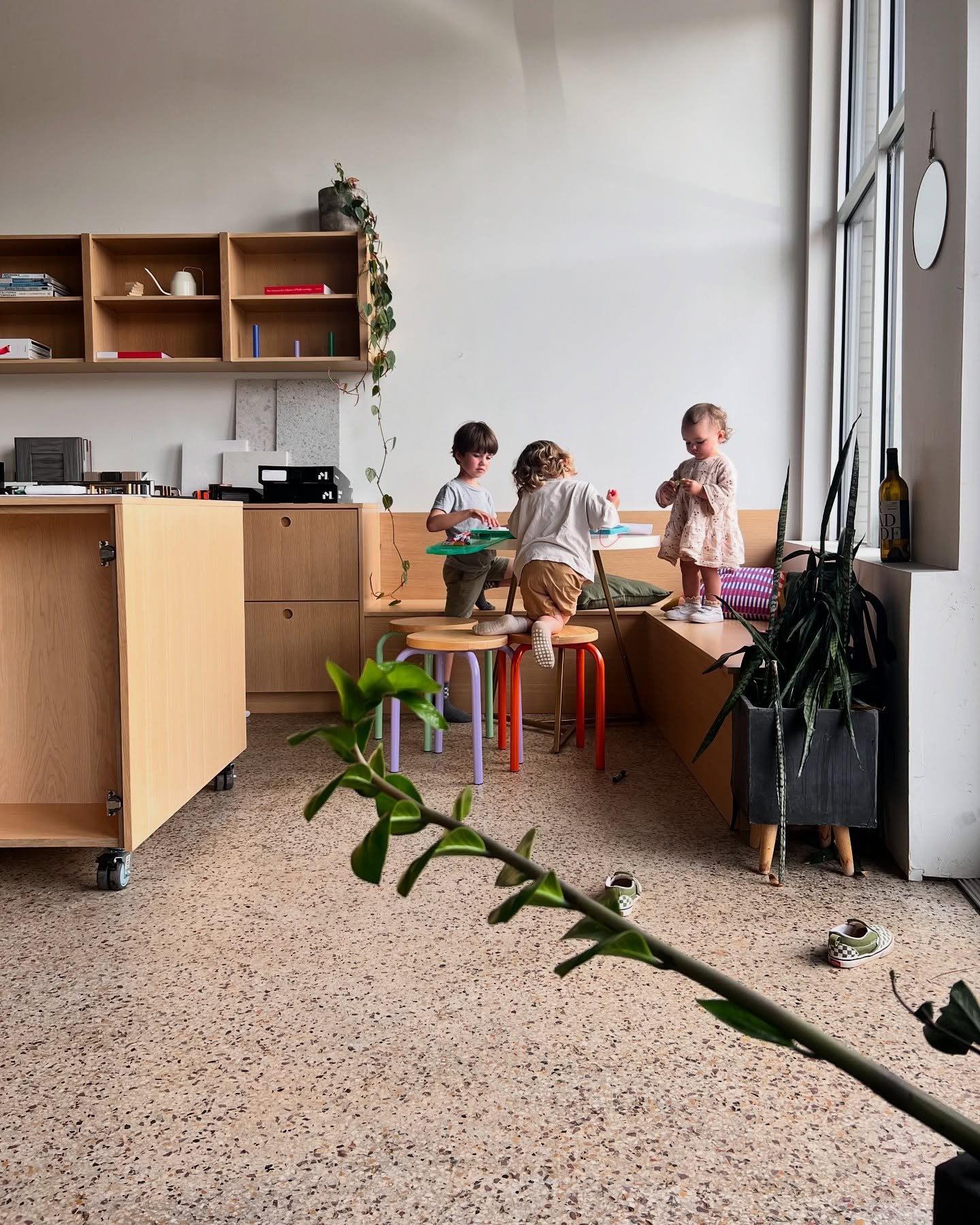 Summer at BLOM

Some of these summer days we get some extra help at the office - whether it is coloring the plans, reorganizing the office or eating all leftovers meeting snacks, these ones most definitely brighten up the studio

#designstudio #offic