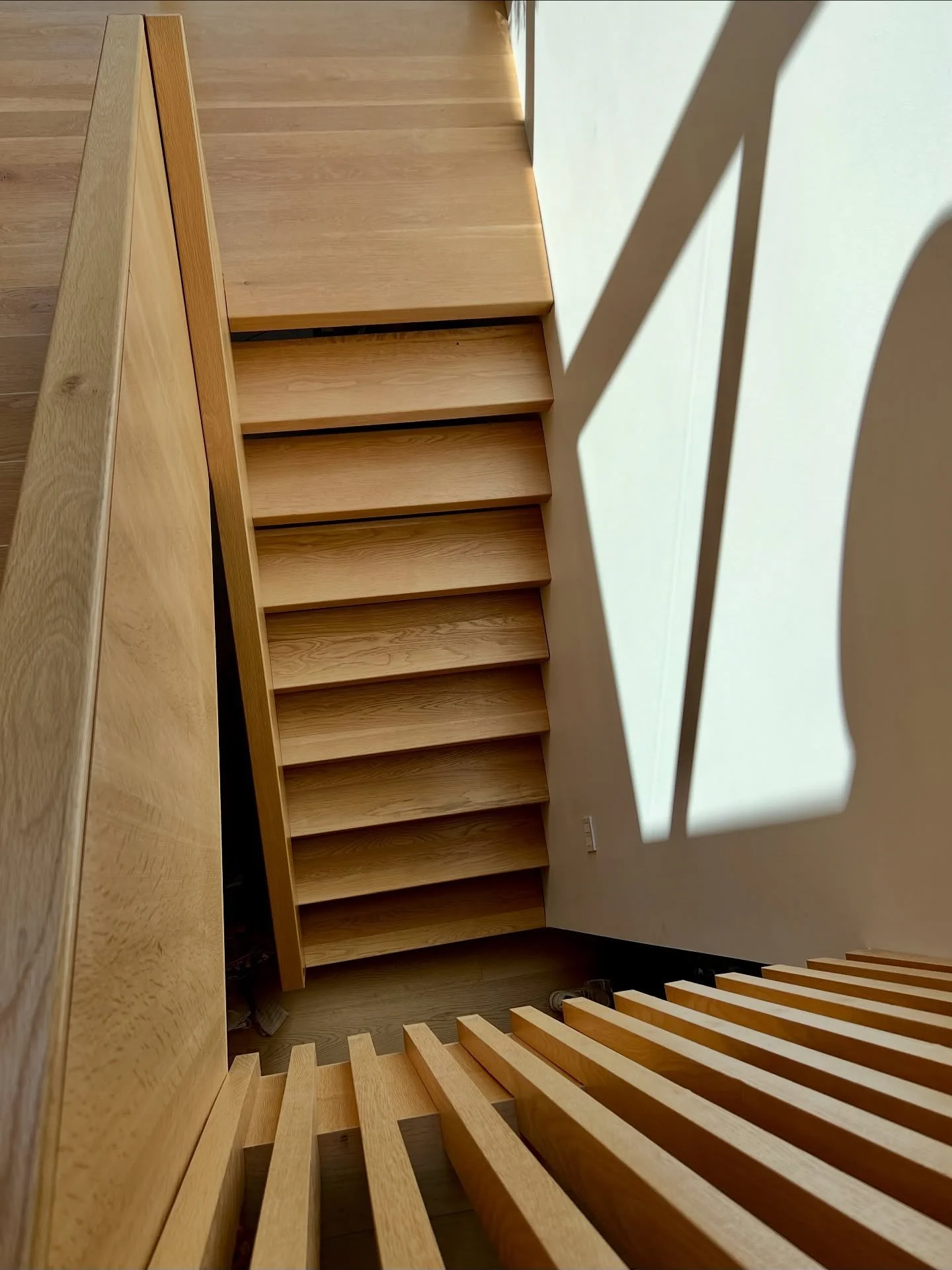 &lsquo;BLOM&rsquo;s 30 days of summer&rsquo;

-
DAY 30: Natural Light

Last day of our 30 day challenge - natural light flooding our staircase as we return from our summer adventures in Finland 

#blomsummer30