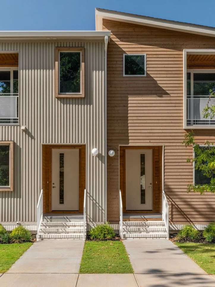 Exterior details at our recent townhome project @leachstreetcommons 

Neutral color palette and natural materials paired with playful elements and details create an unique feel for this community near downtown Greenville.

#leachstreetcommons

.
Phot