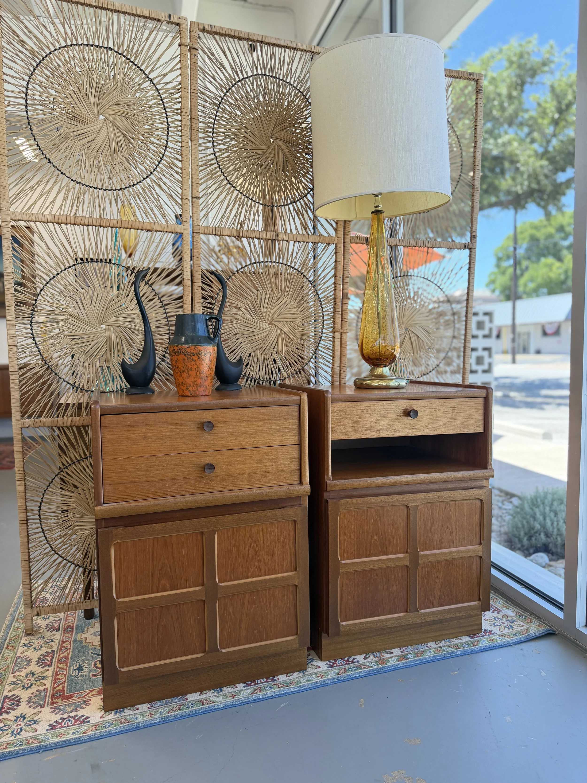 Pair Mid-century nightstand / side tables by Parker Knoll
