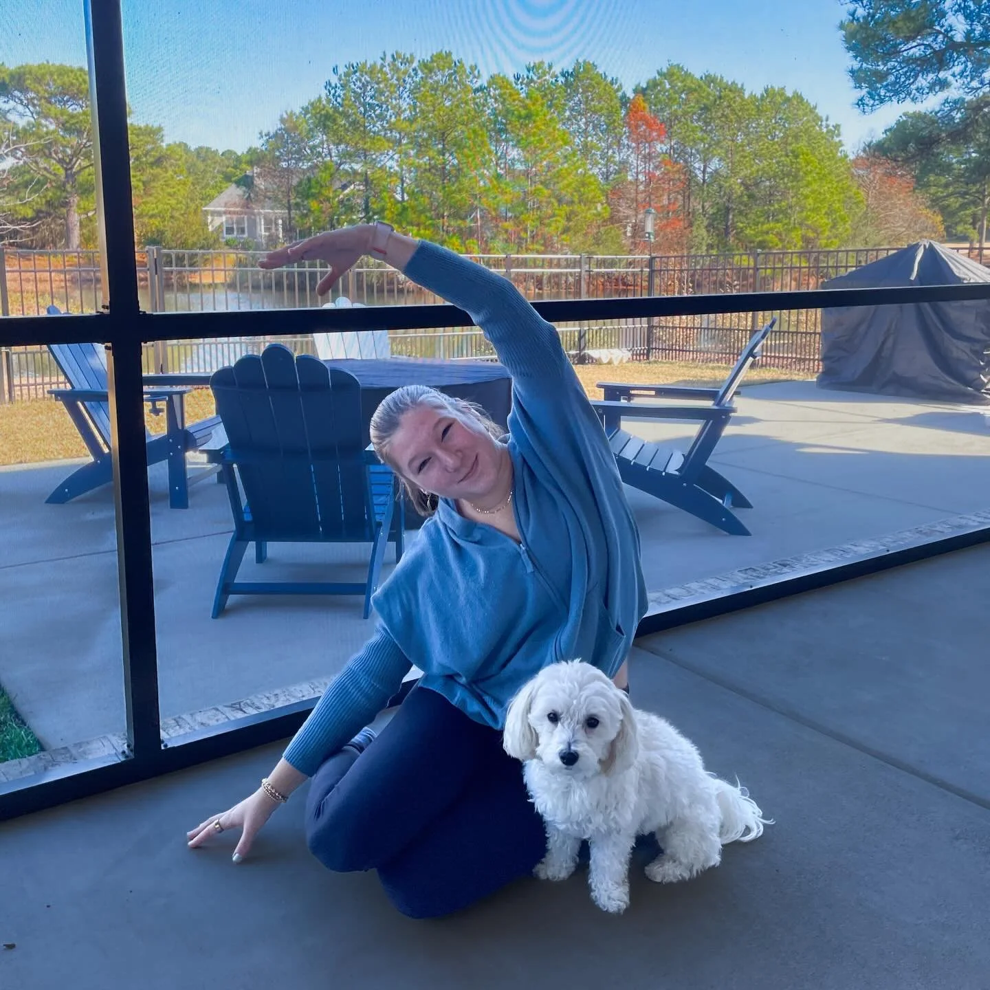 12 Days of Barre-Up Raleigh: Move + Reset ✨

💫DAY 8 - (Pilates) Mermaid Pose with Liz 

💫RESET: I MAKE SPACE FOR EASE

💫CONNECT: Where can you add a little space for some calm or ease in your life today?

↪️Catch @lizclarkpilates every Thursday at