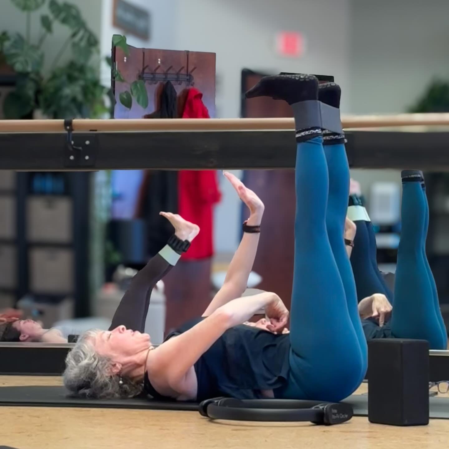 We&rsquo;ll be the first to say it&hellip;yes, we do cue &ldquo;navel to spine&rdquo; in class ✨✨

And yes! We know it&rsquo;s one of the most overused phrases in our industry&hellip;
we said what we said ⚡️⚡️

But here&rsquo;s what we actually mean 