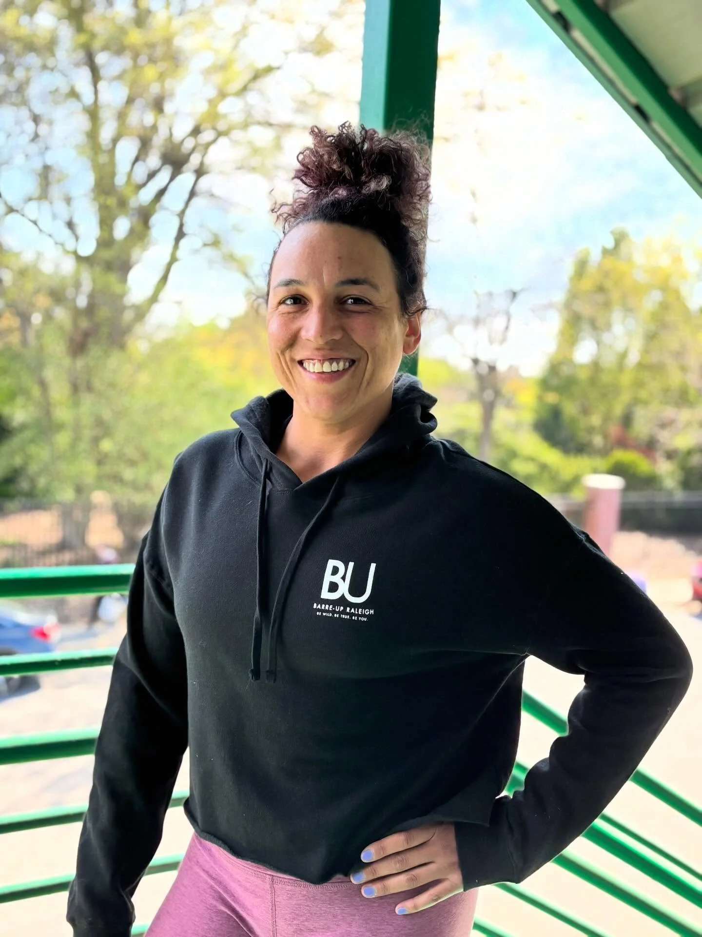 📢📢 Guest Instructor Alert 

Say hi to Erica - a movement enthusiast/personal trainer who keeps it 💯💯 and loves yoga, Pilates, running + her dogs! ☀️☀️

Join @happedancingyogi THIS Wednesday teaching a Classic Mat Pilates POP-UP at 6p while our in