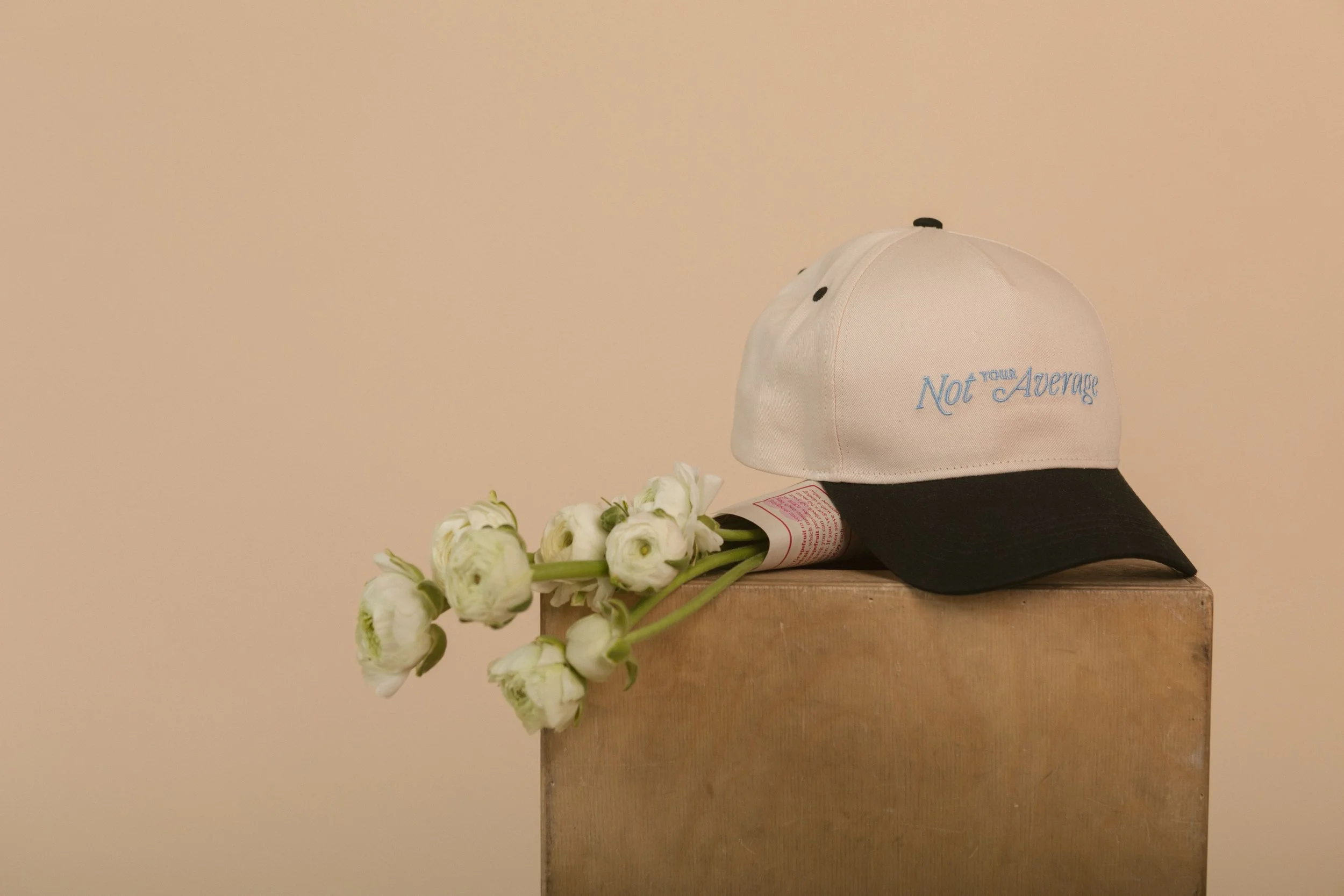 white hat flowers.jpeg