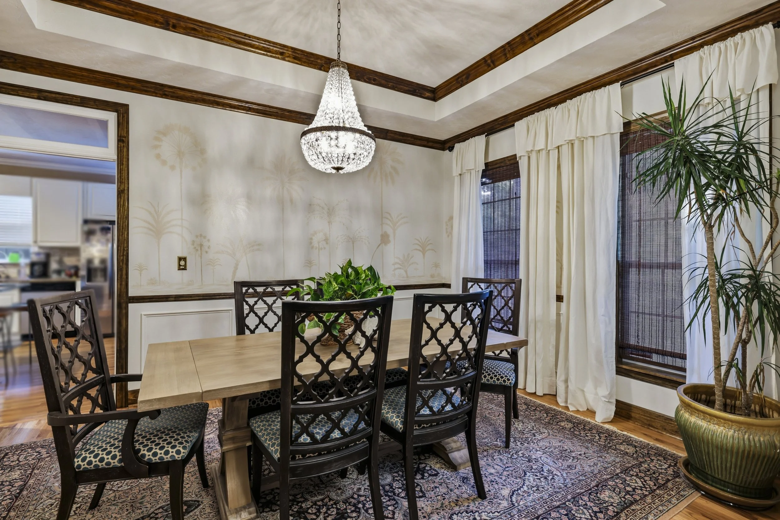 02-Egret Dining Room-2.jpg
