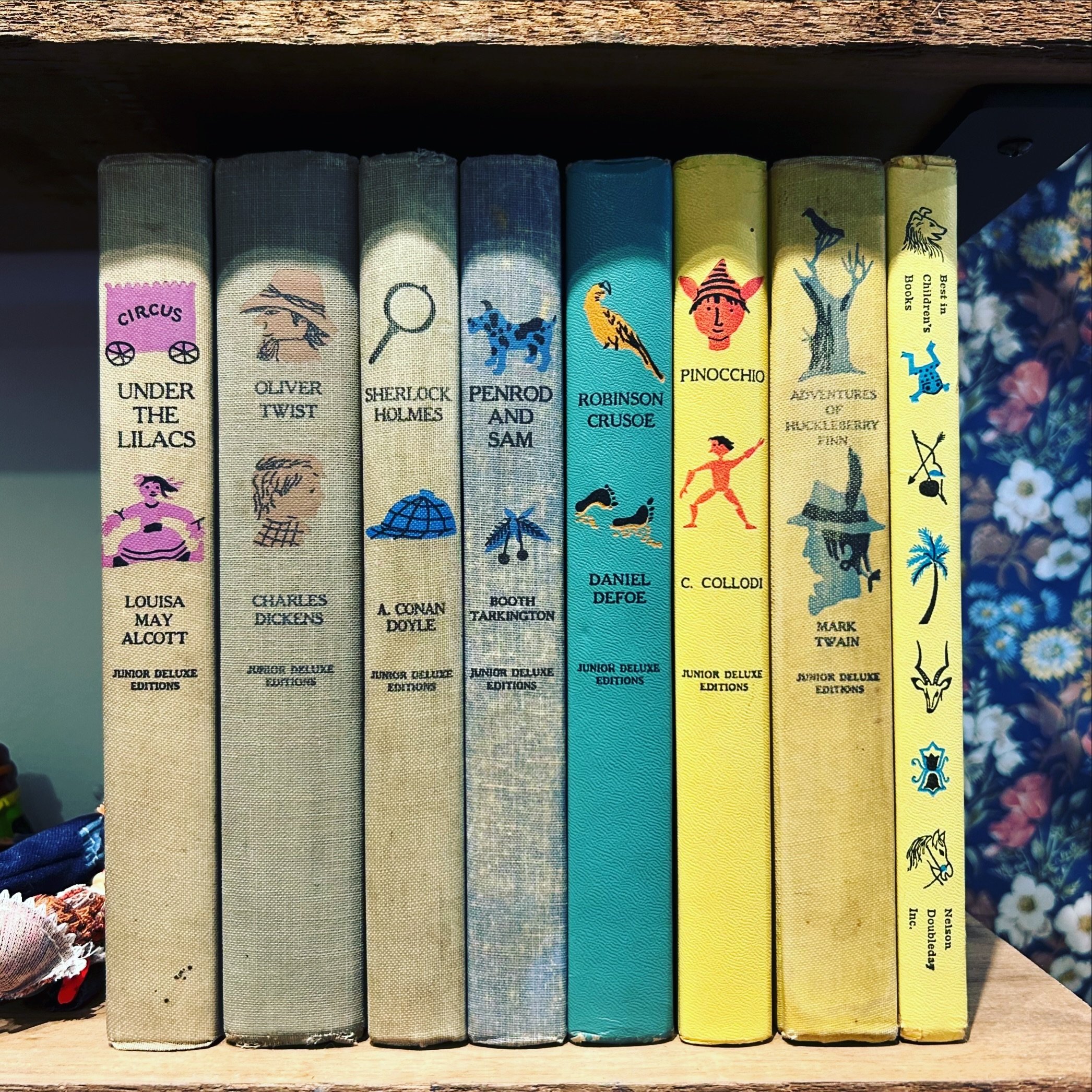 Mid-century junior deluxe editions of Sherlock Holmes, Pinocchio, Oliver Twist &amp; more. 📚 Come explore our book section! 

#vintage #vintagebooks #vintageshop #kids #kidsbooks #kidsvintagebooks