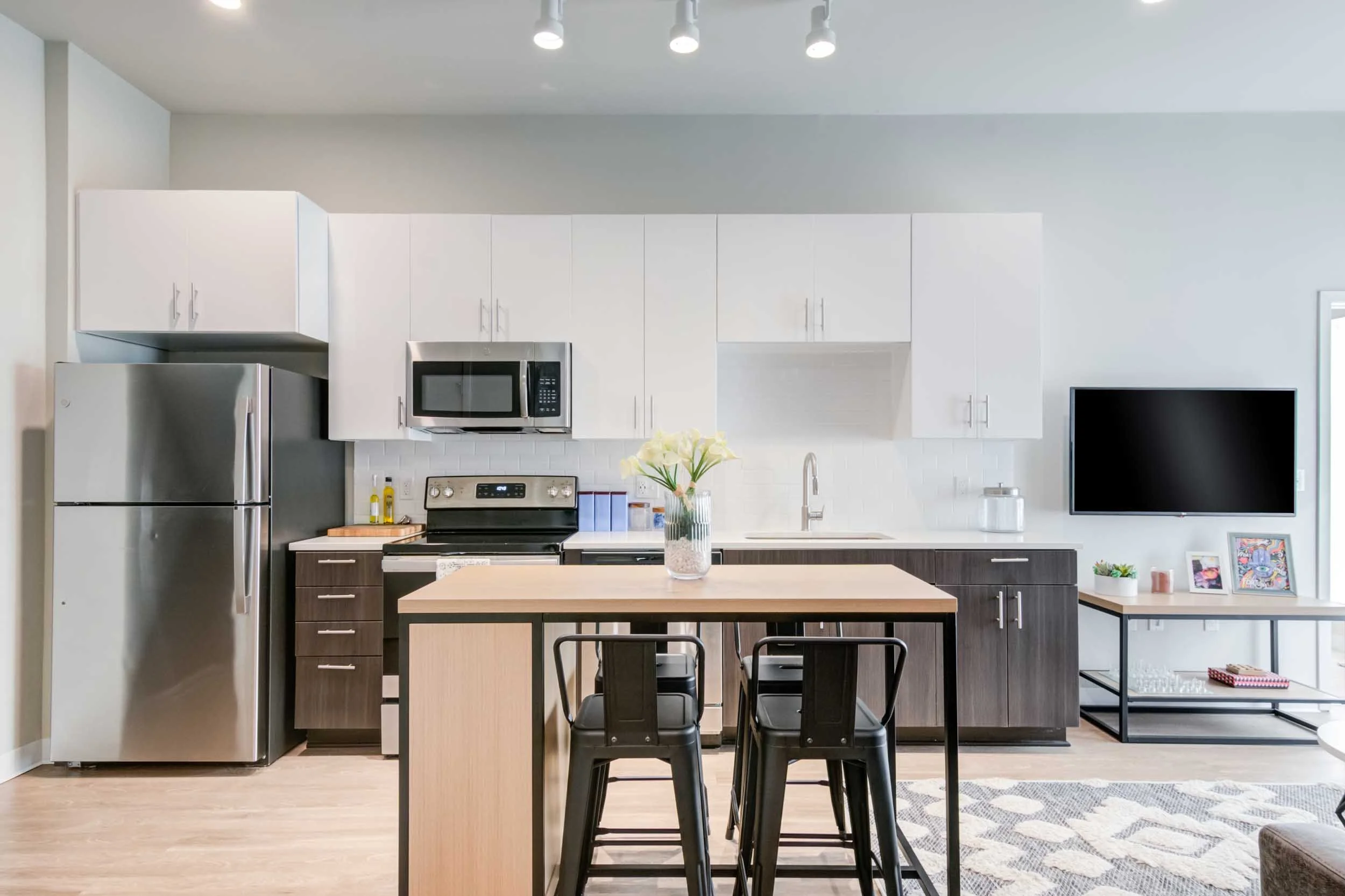 Proxi Lawrence Apts near KU