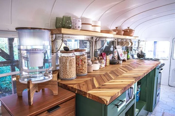 Kitchen counters 2.jfif