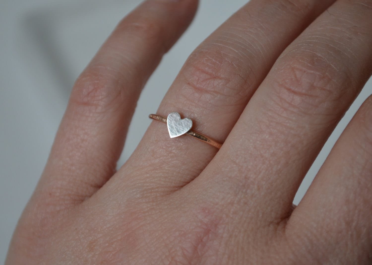 https://i.etsystatic.com/5389421/r/il/12e96d/934482628/il_fullxfull.934482628_mika.jpg