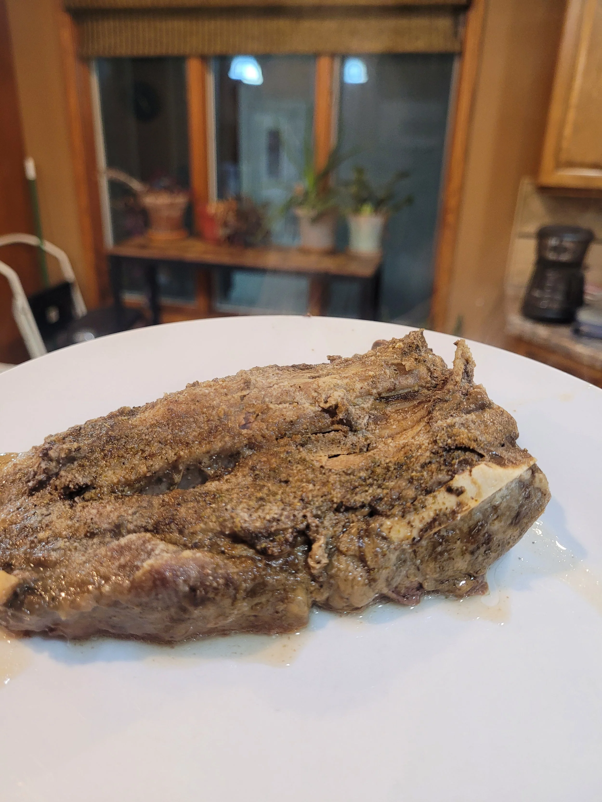 Lamb shoulder chop (1 lb)