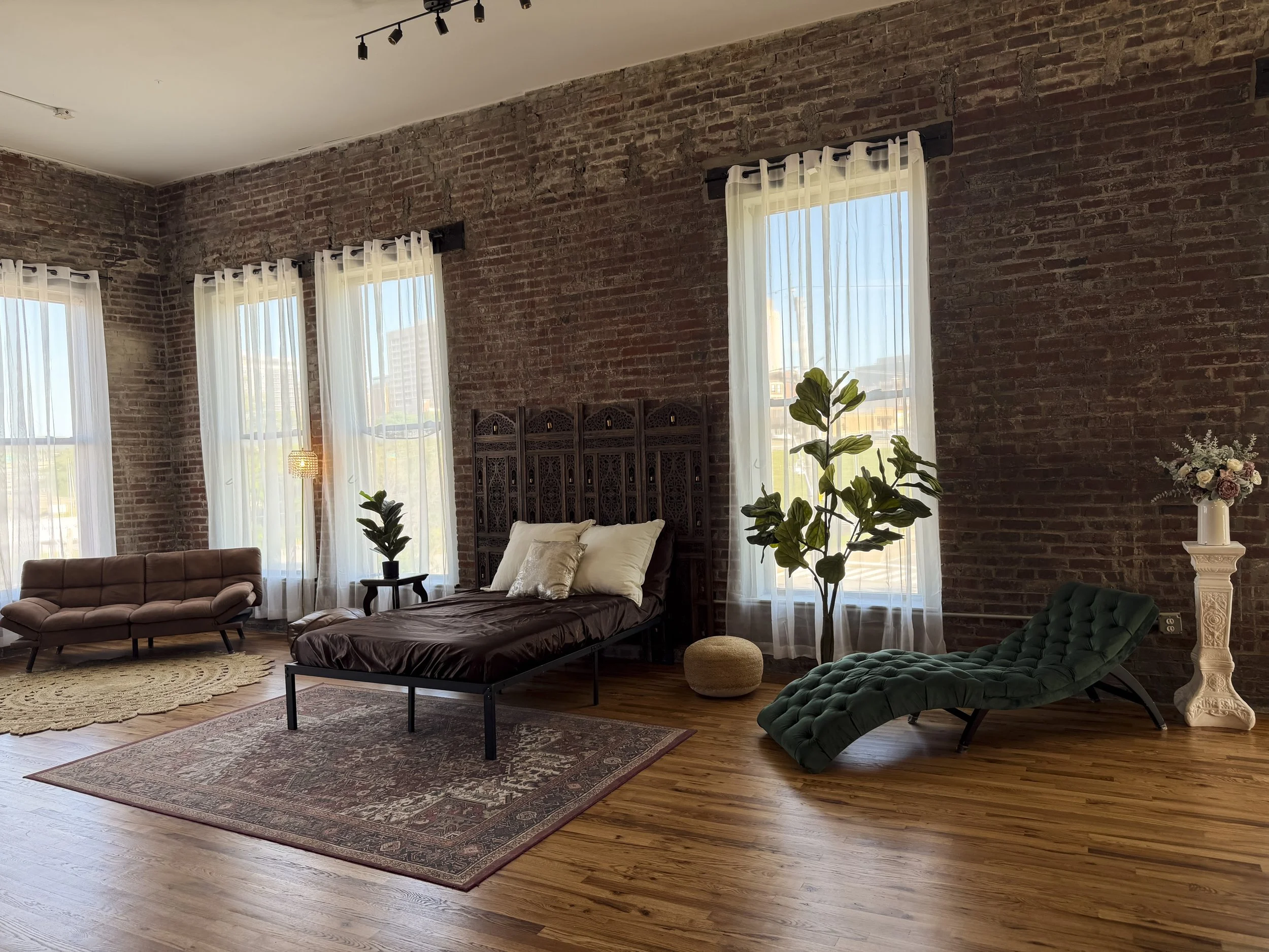New Location - 524 Walnut
