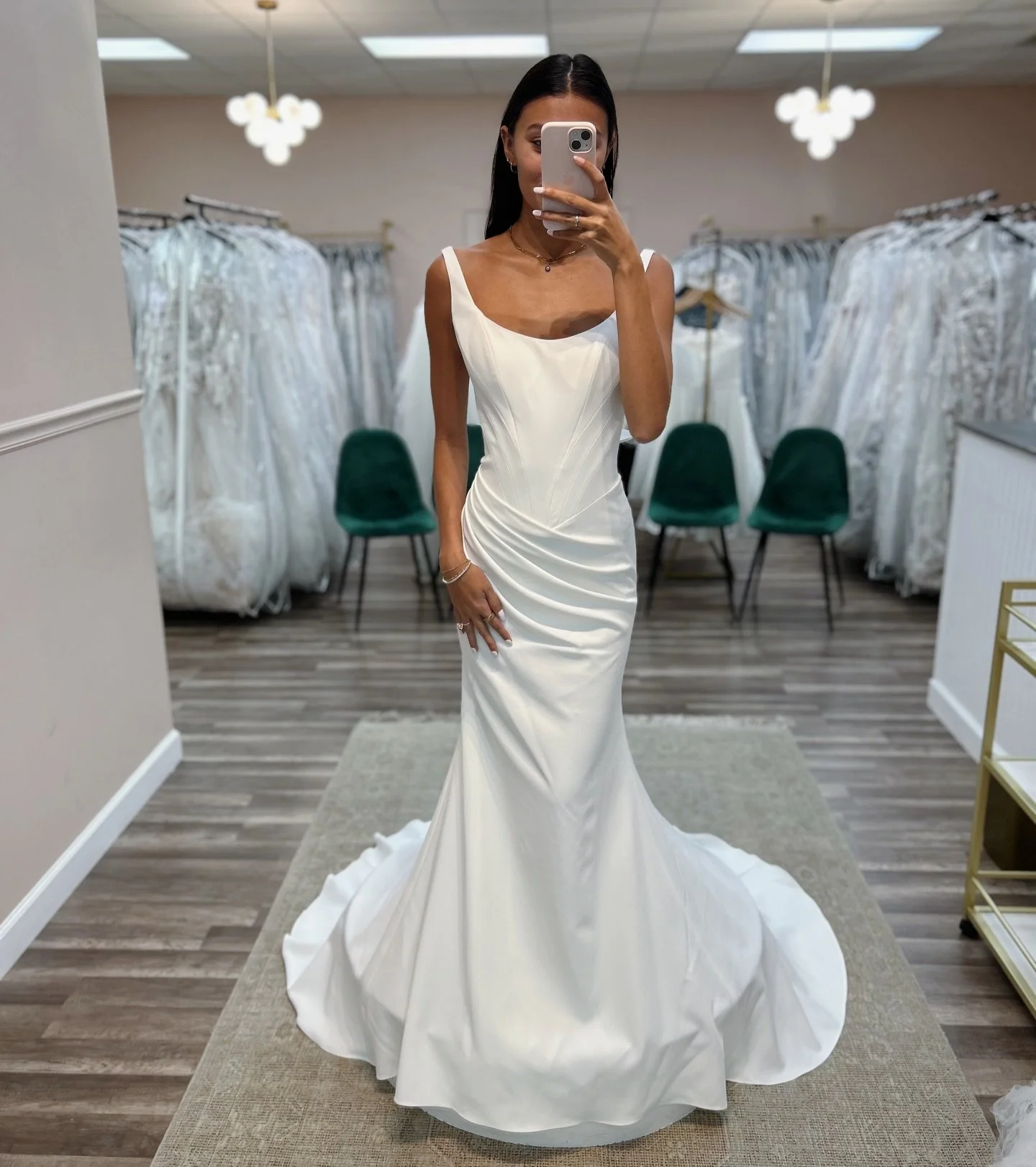 There&rsquo;s just something about a basque waist and some ruching🤍✨

Originally: $2,299
The One: $1,299
Size: 10