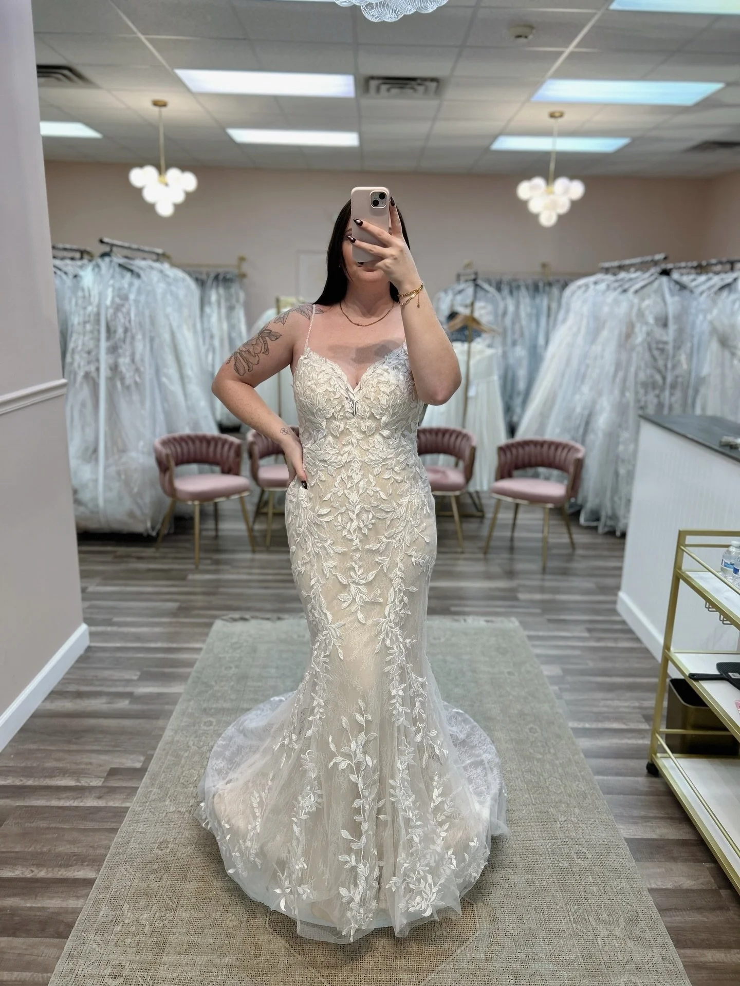 The most delicate lace for this weeks #tot 🍂🤍

Originally: $1,399
The One: $900
Size: 14