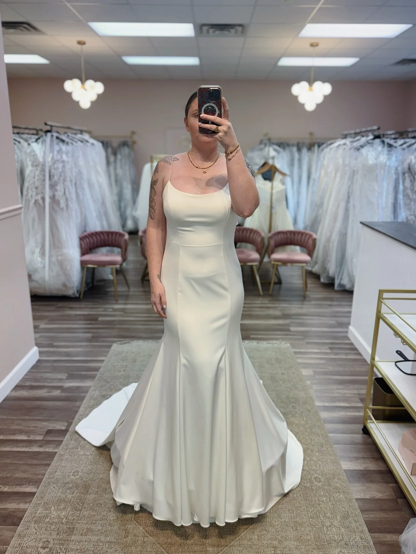 The perfect clean and classic option for #tot 🤍✨

Originally: $1,999
The One: $1,399
Size: 10