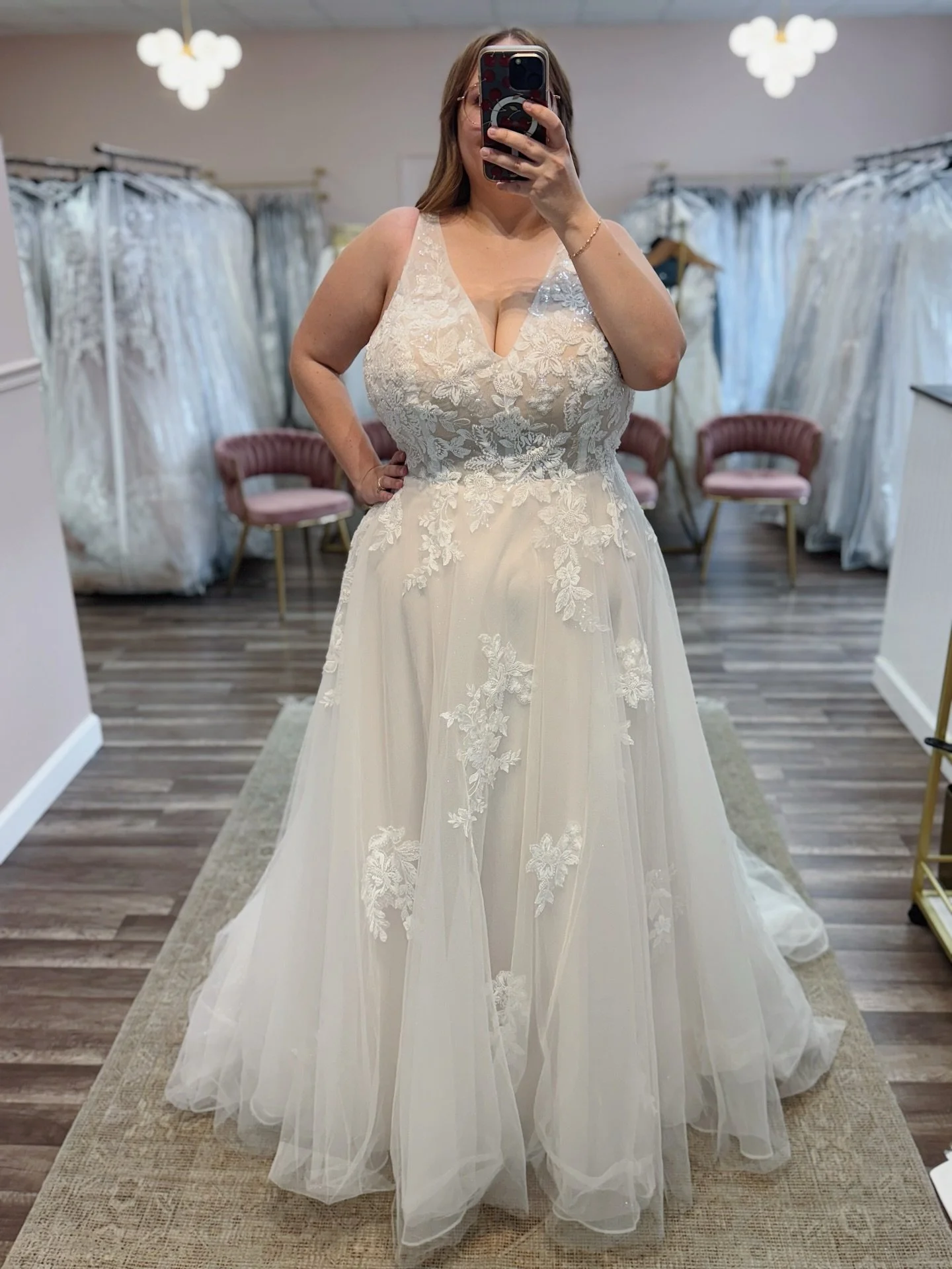 Spring here we come! This beautiful dress would be perfect for a spring wedding with the perfect touch of sparkle and lace🌷🌿 #tot 

Originally: $1,999
The One: $1,599
Size: 28
