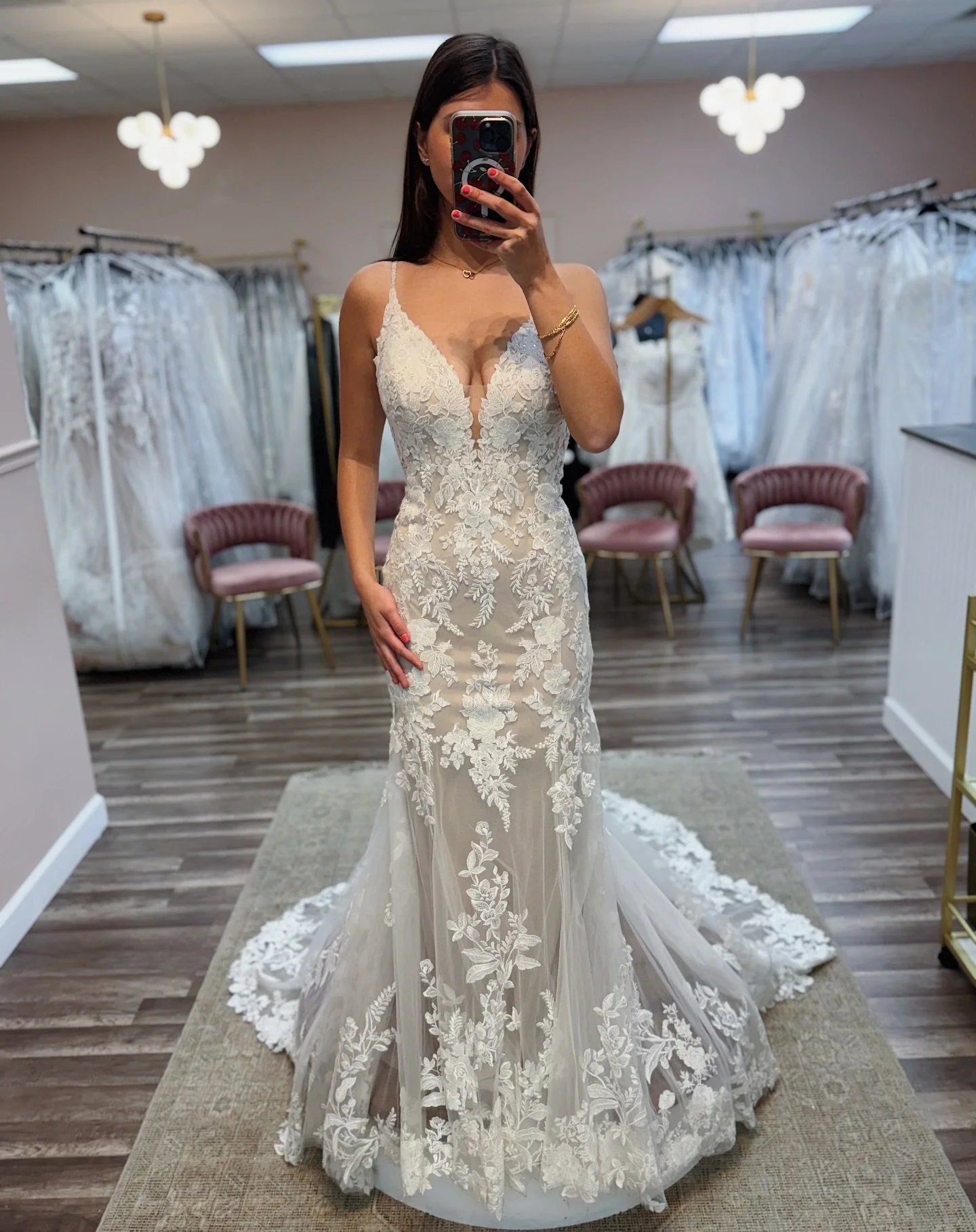 A little drama in the back ✨🤍

Originally: $1,999
The One: $1,399
Size: 12