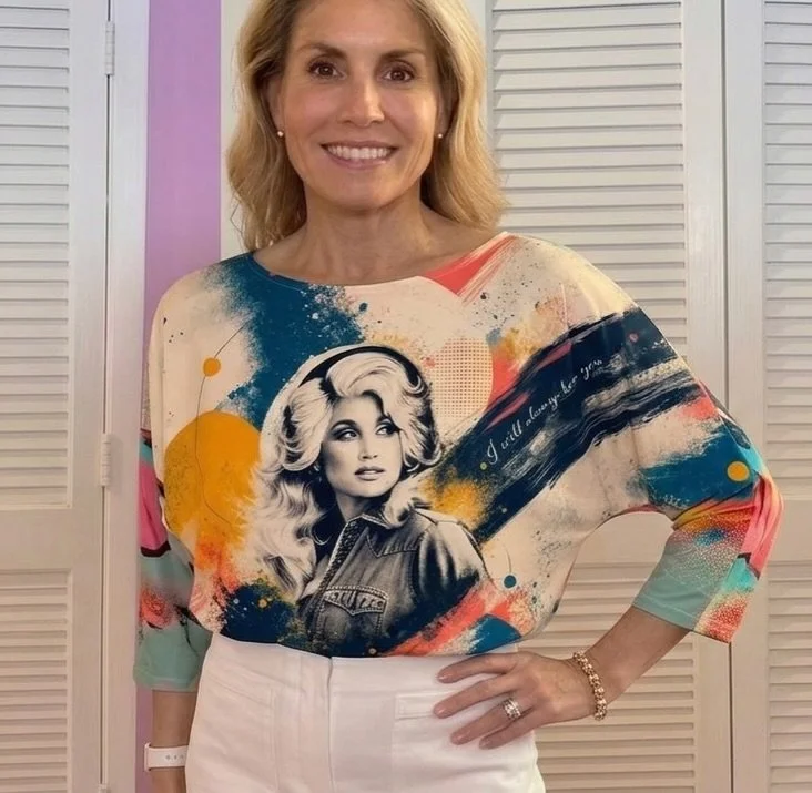 Our friends are asking what to wear to a Dolly tribute. 🦋Please Message us or comment with a 🩷 to preorder one of our Dolly Parton shirts.

 #dollyparton #tribute #dallas #boutique