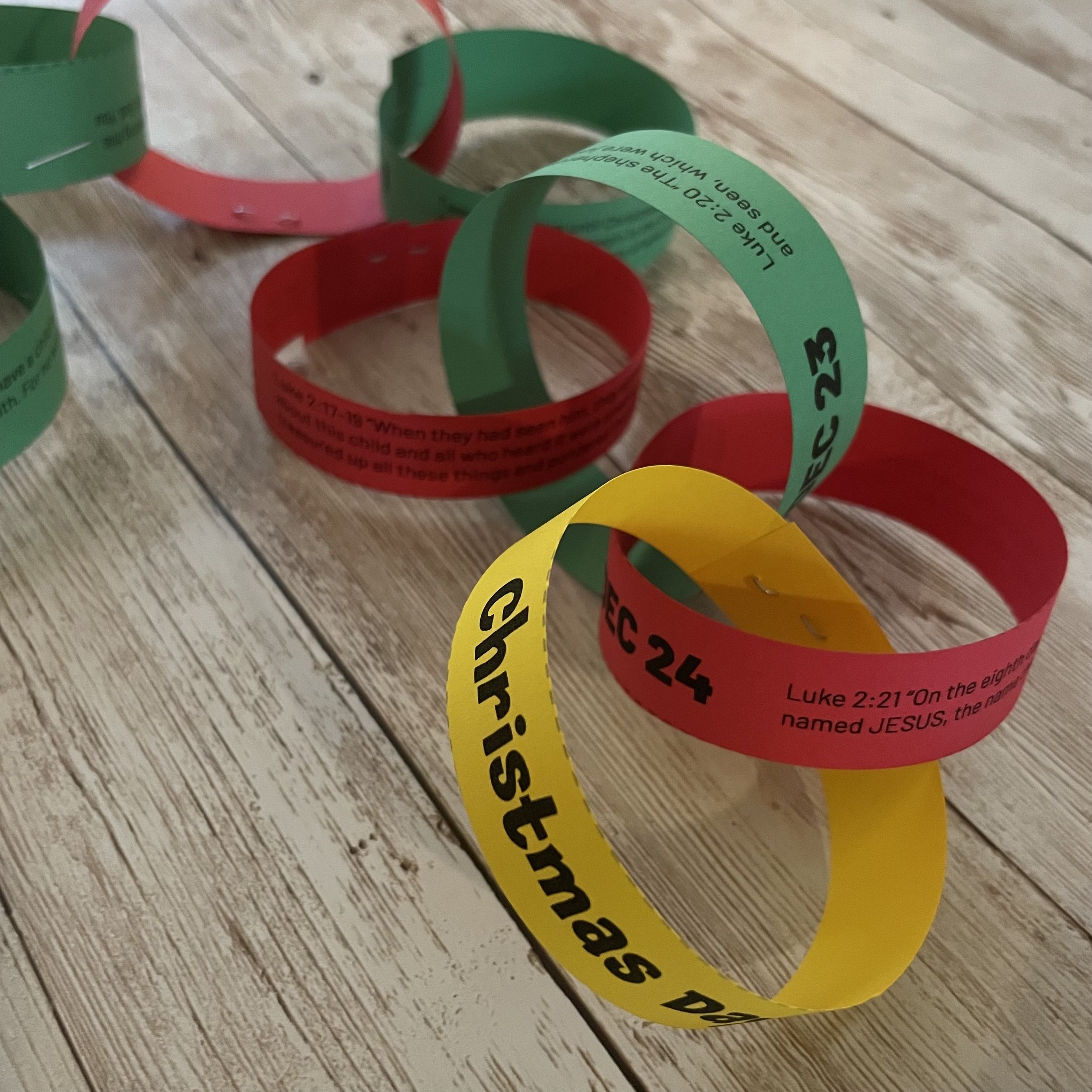 Advent Devotional Countdown Chain