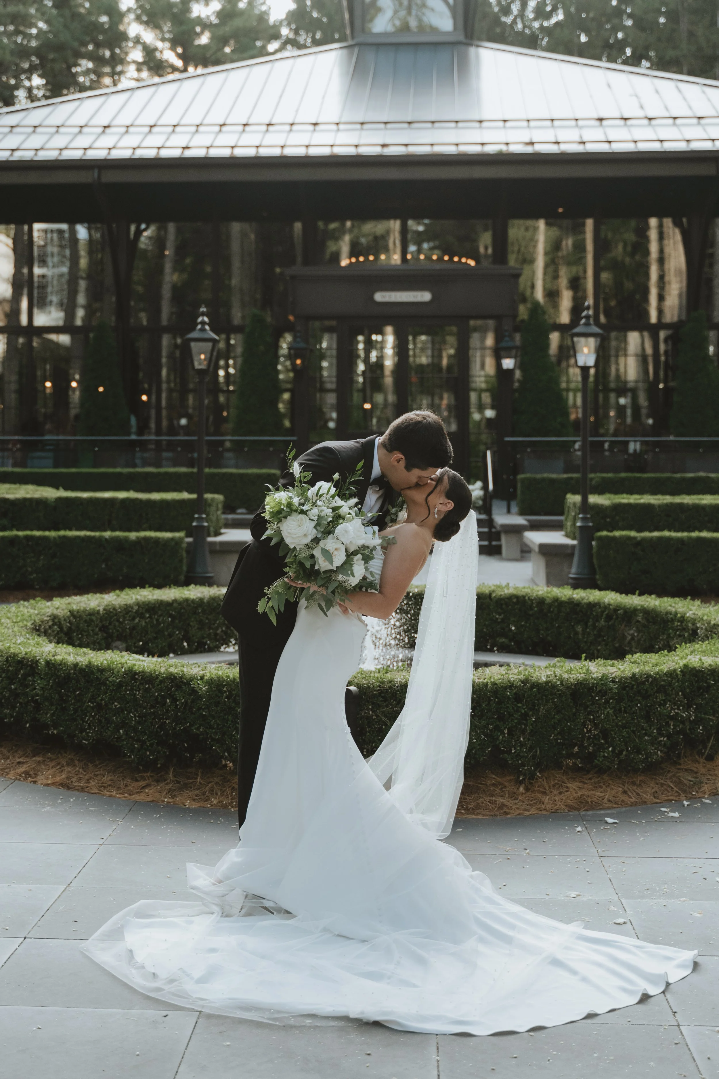 Stunning Wedding Shepherd's Hollow Golf Club Event Venue