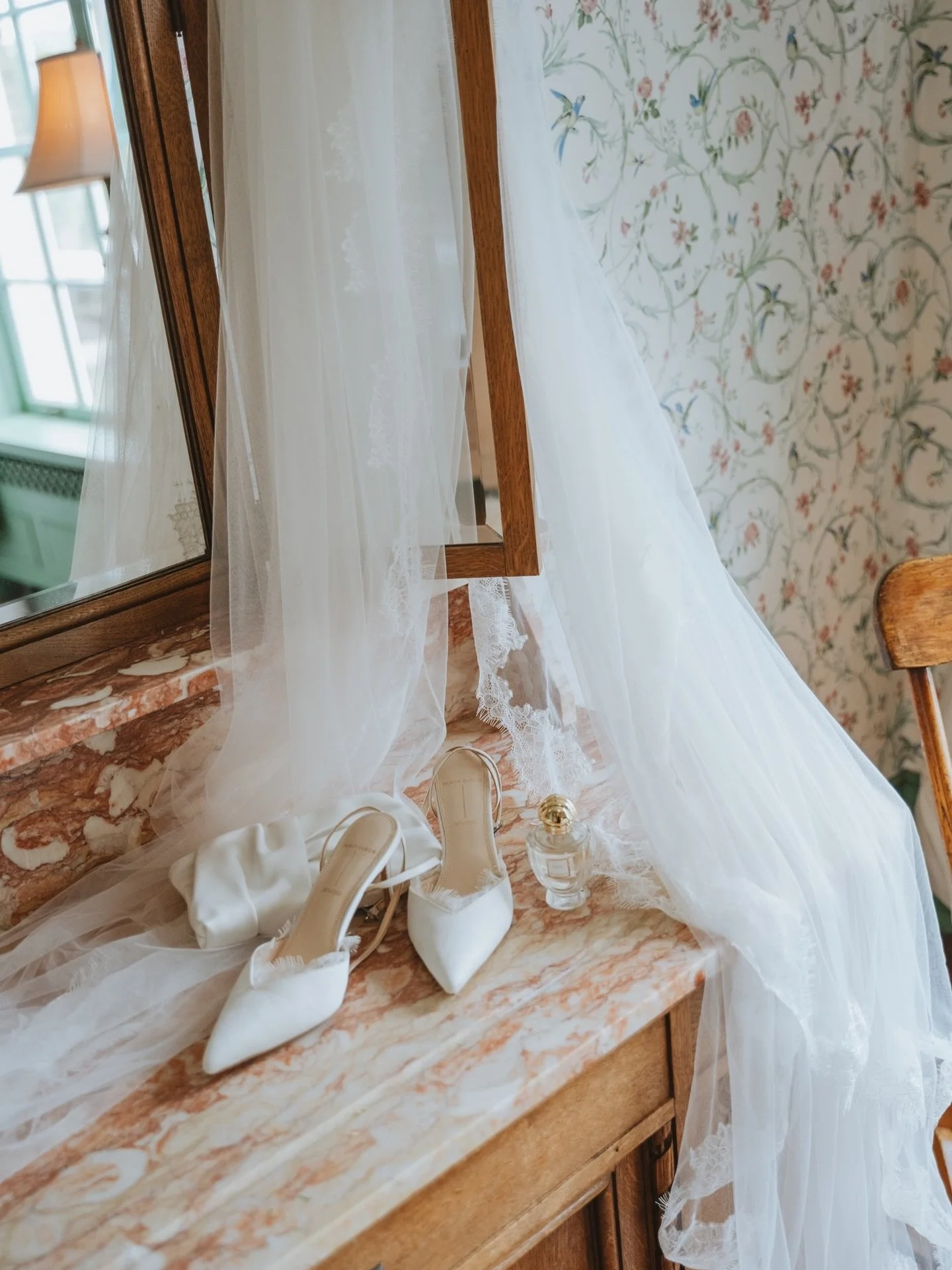 the details ✨
.
.
.
#westmichiganphotographer #westmichiganweddingphotographer #grandrapidsphotographer #grandrapidsweddingphotographer