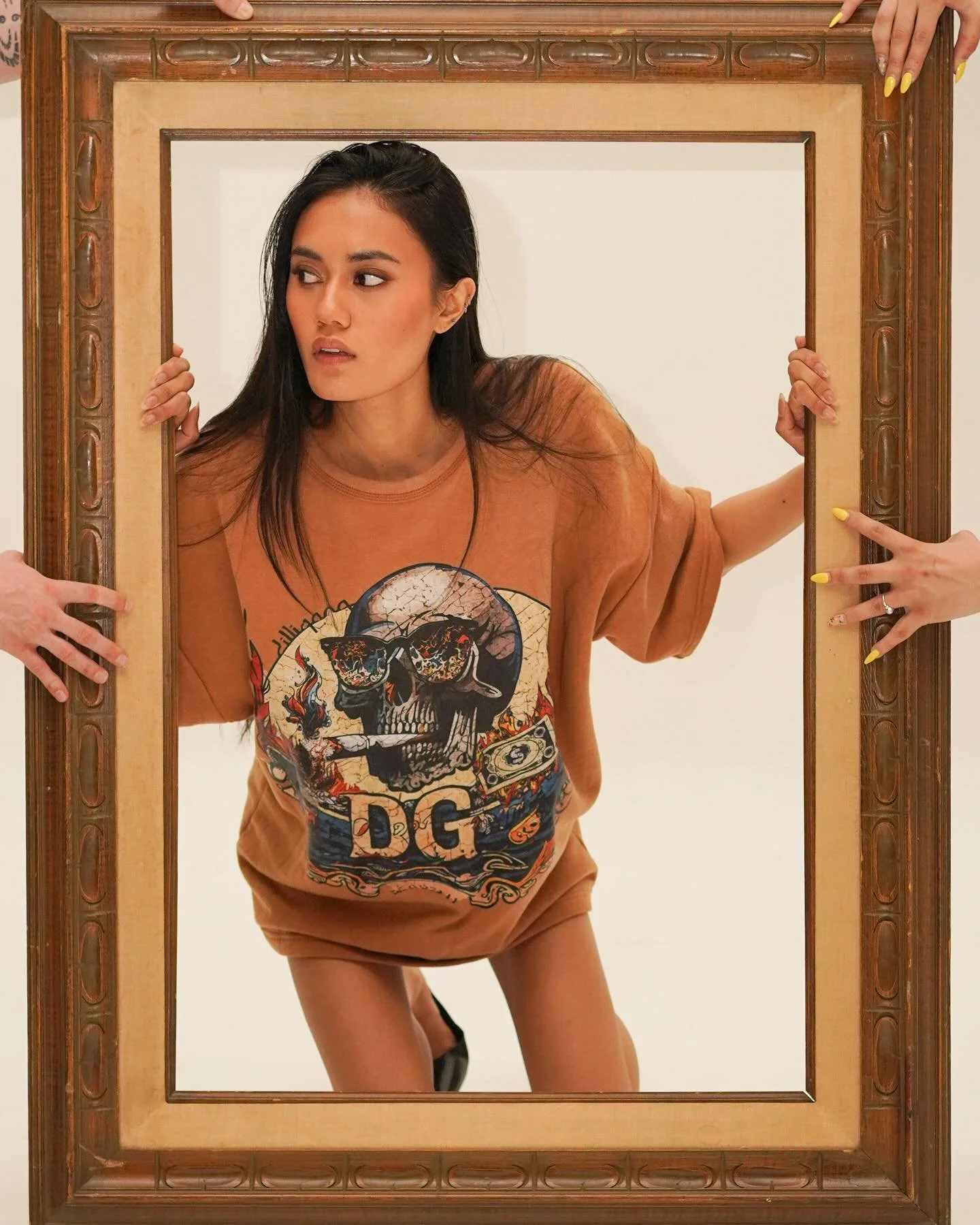 Frame of Reference 

Organizers: @hartfordfashionweekct @editorialfashionweek @klimkoproductions 

Venue: @warehouse.860 

Designer: @allthewayclothing 

Model: @mxliamarella 

Hands lol: @klimkoproductions @elycea.ever.after (thanks for the assist y