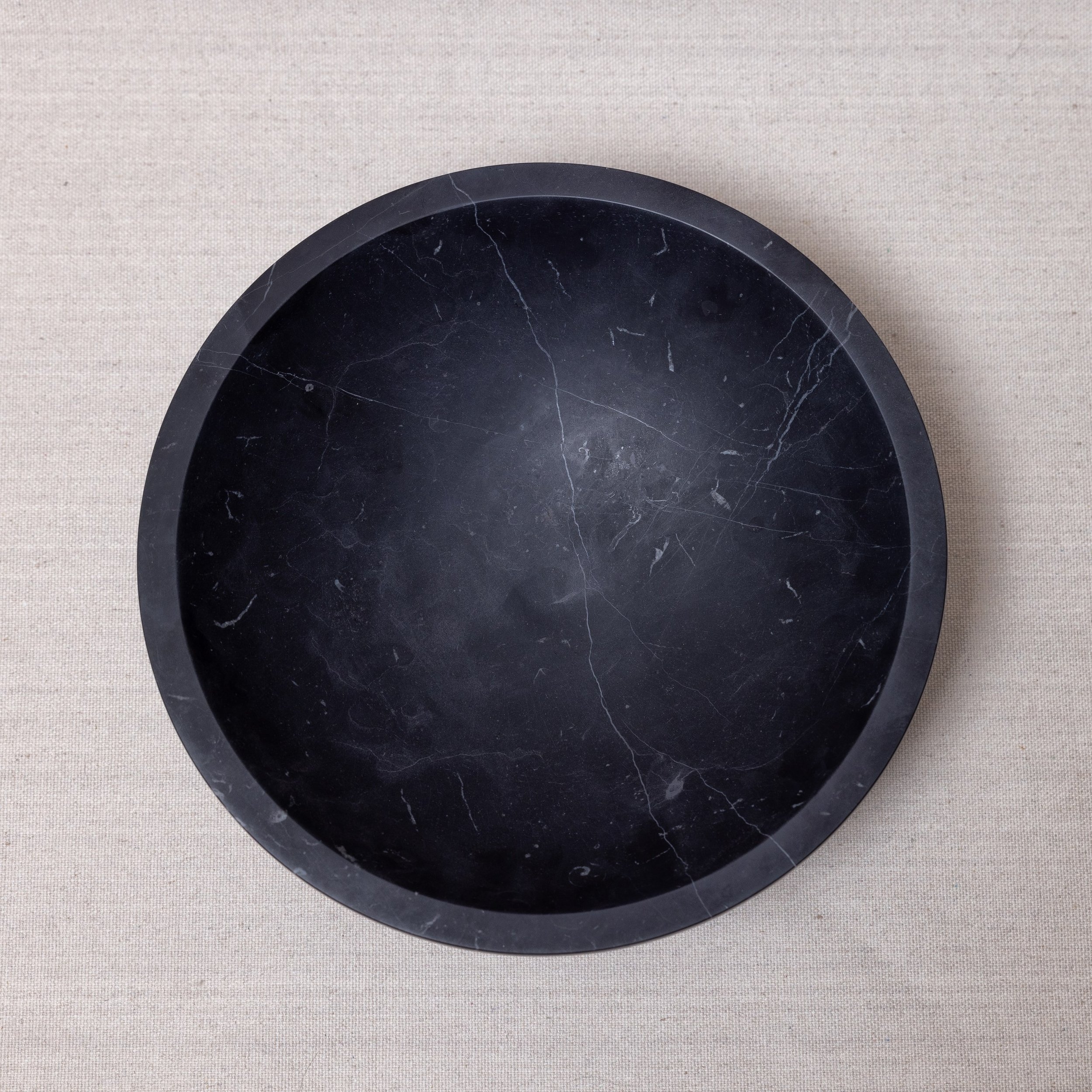 BLACK BOWL_2.jpg