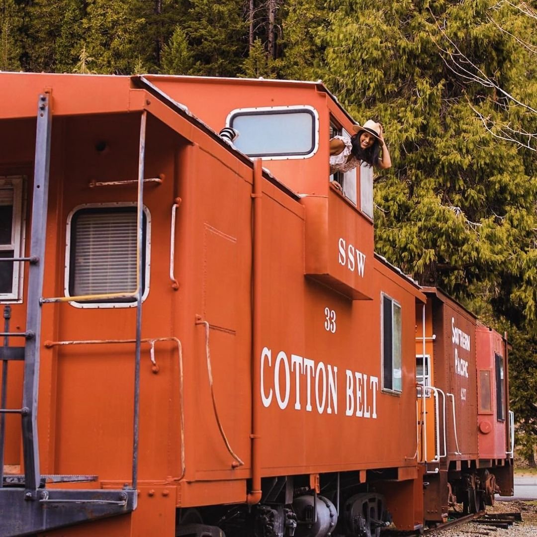 All aboard &ndash; it&rsquo;s #NationalTrainDay, which means it&rsquo;s the perfect time to head to the Railroad Park Resort in Dunsmuir and unwind in style. 

📸: @railroadparkresort

Hashtags: #discoversiskiyou #northerncalifornia #seesiskiyou #vis