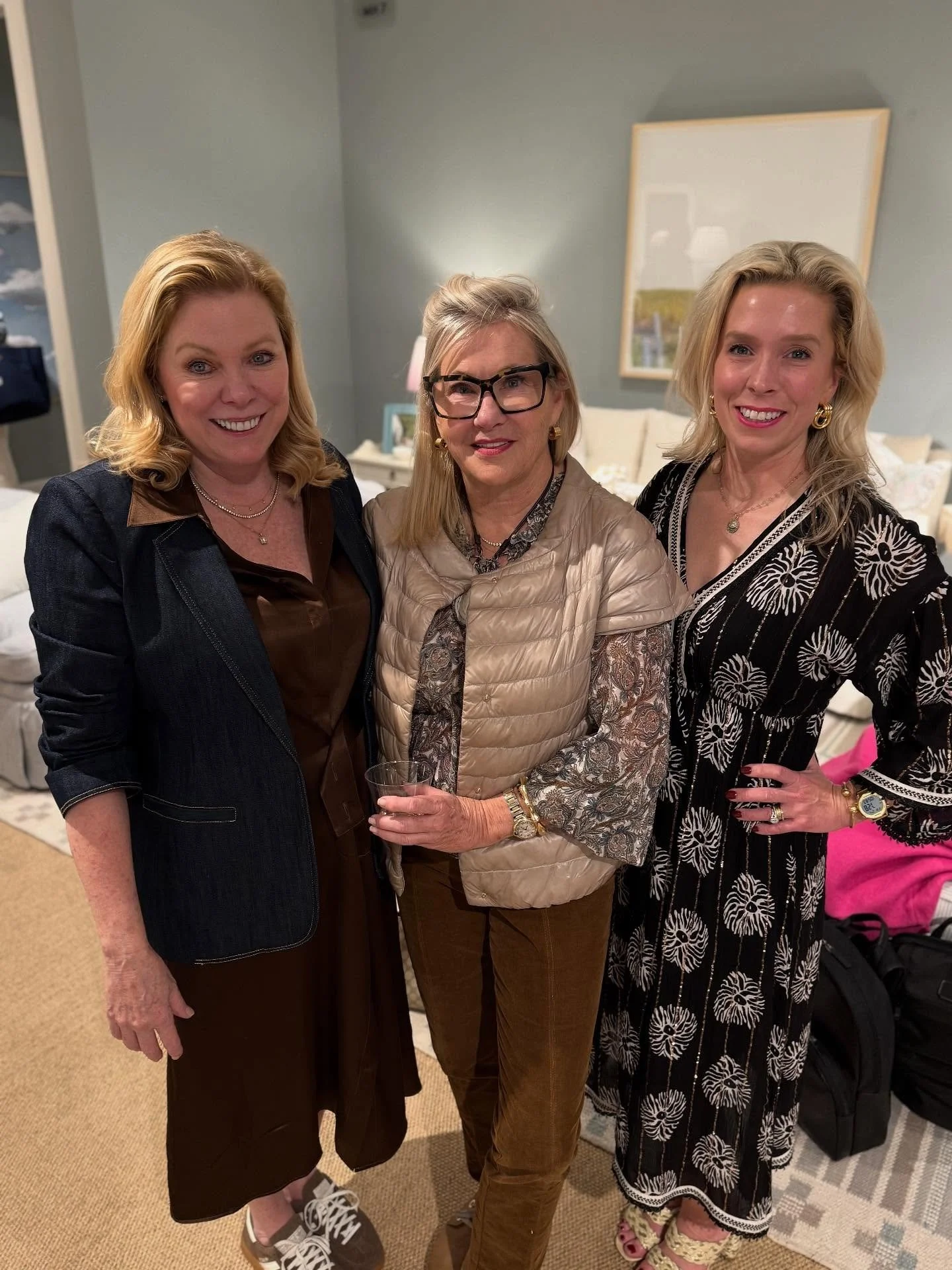 So excited to welcome Phoebe and Nellie to Naples for a special event…stay tuned for details !!!