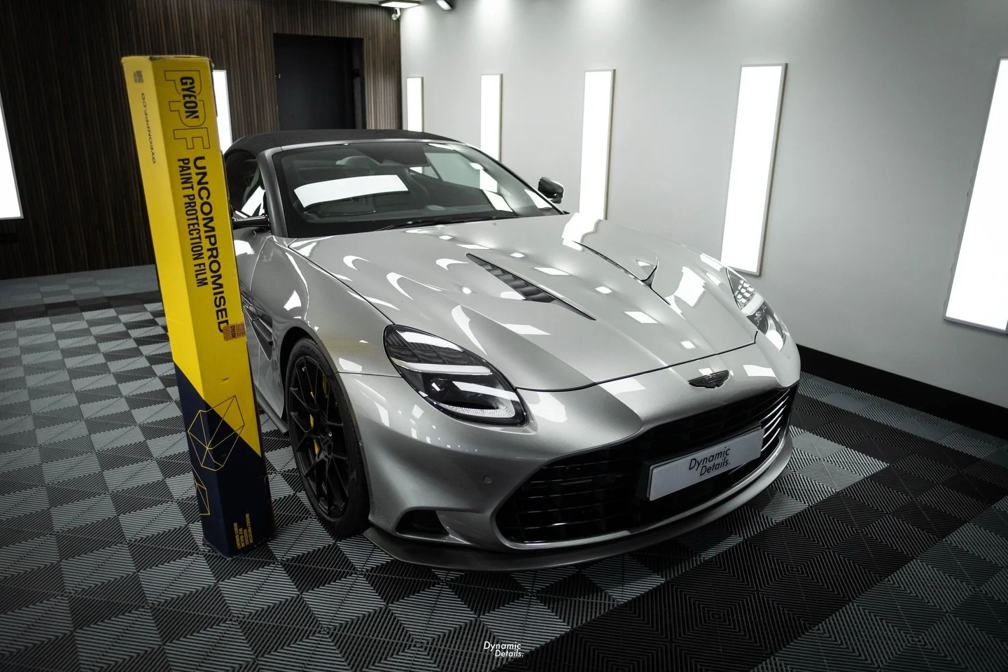 Full front PPF on this V12 Vanquish ❤️
Massive thanks to @tmddetailing for sending his customer our way. The car is now back with TMD for coatings.