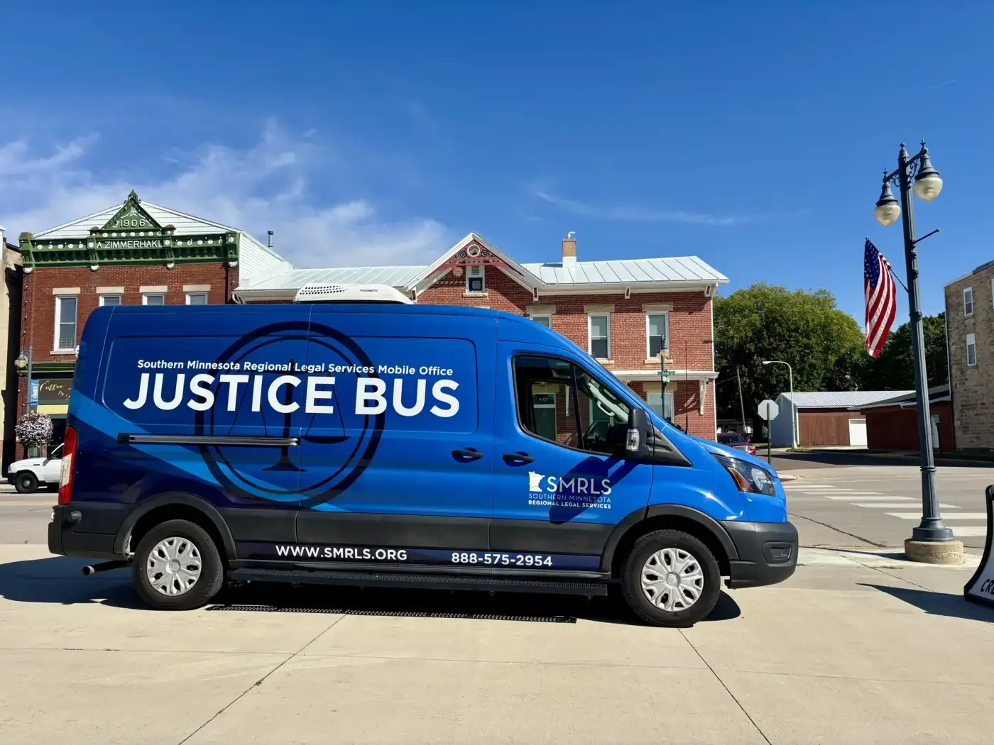 SMRLS’ Justice Bus Rolls Through Southeast Minnesota This Fall