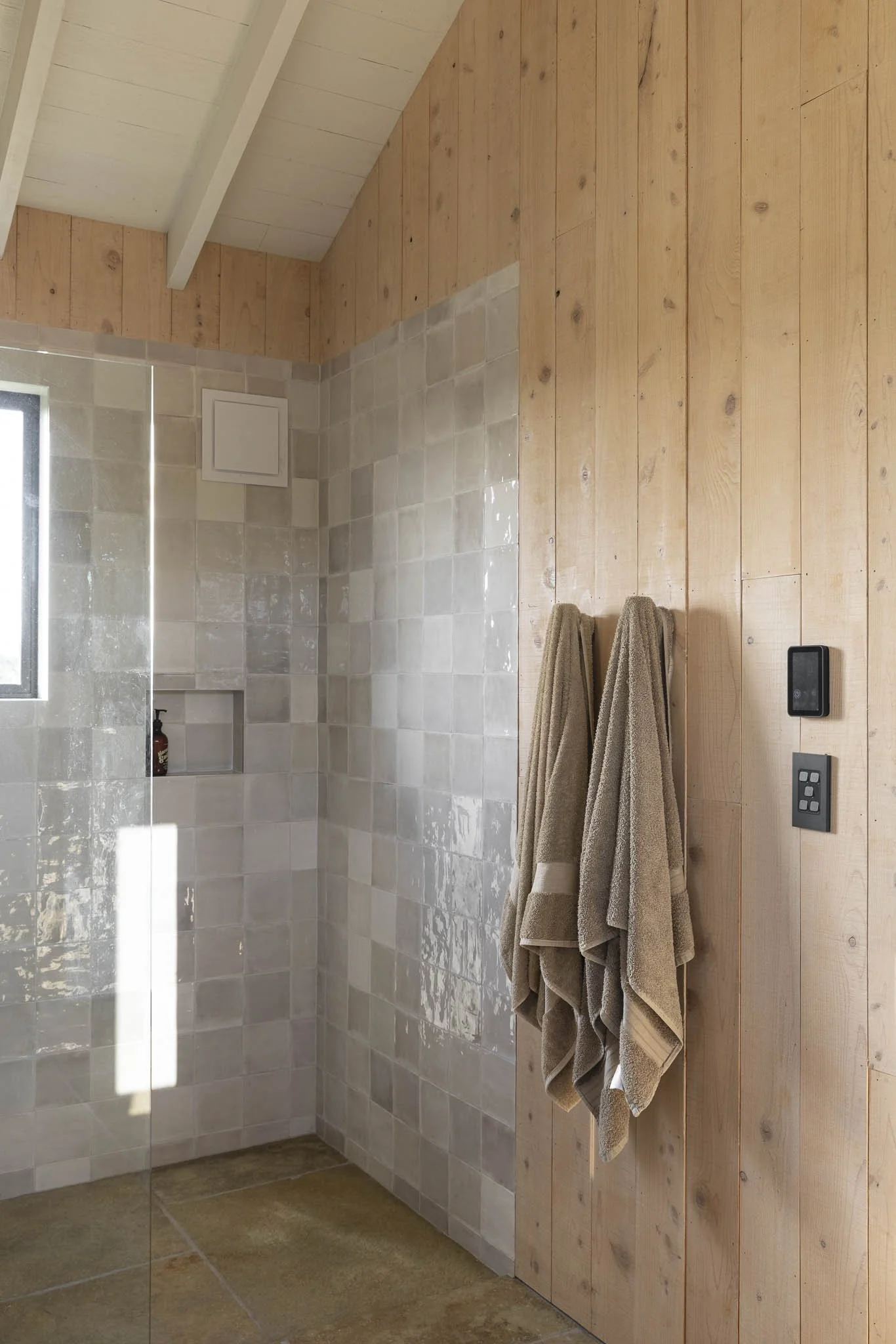 Shower room Design Pool House Matakana