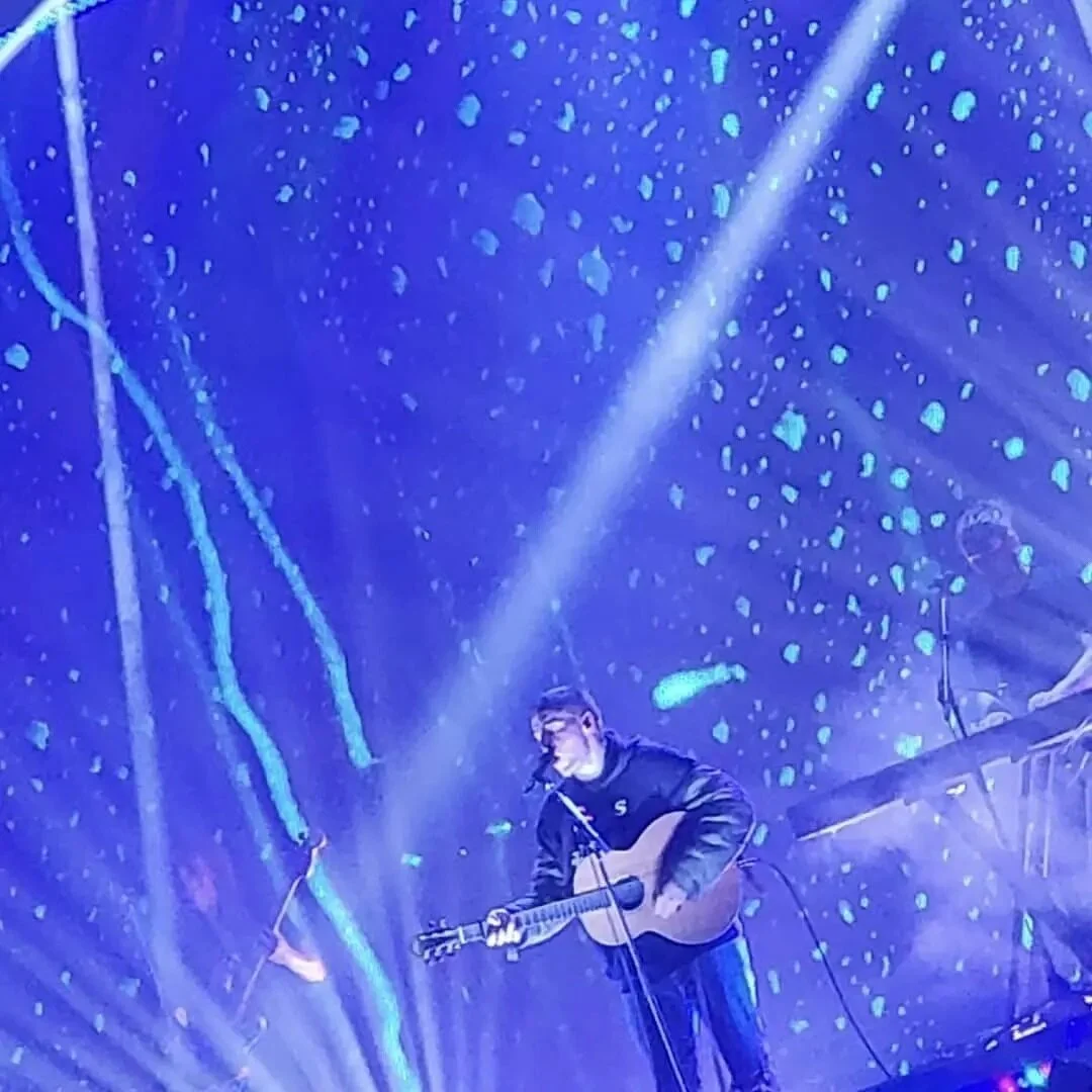 If there is one artist you must see in your life let it be @dermotkennedy he is phenomenal so much feeling and passion in his words and the way he carries himself.  Well done #dermotkennedy #withoutfeartour