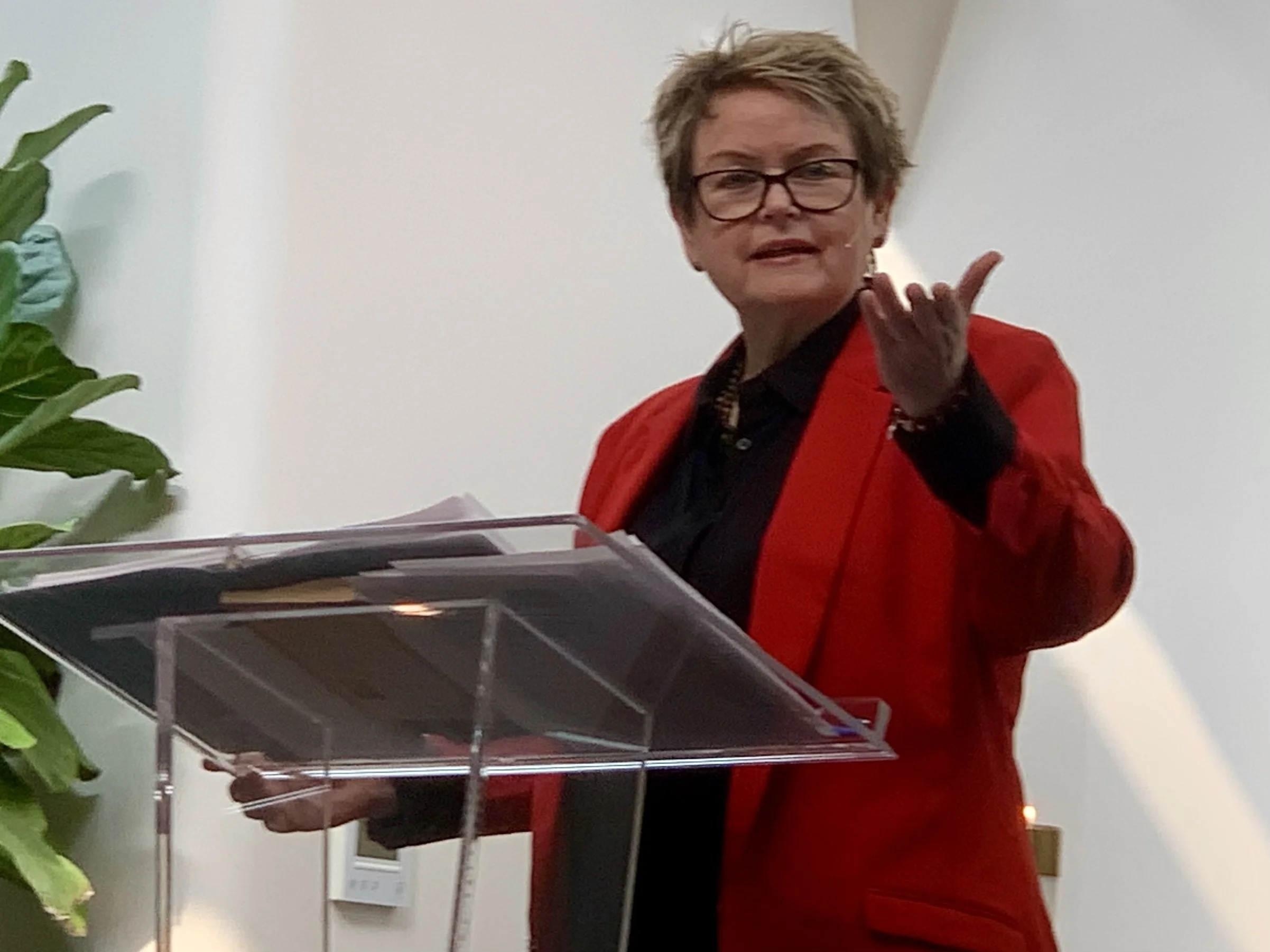 M PIC UNITY:PODIUM.jpg