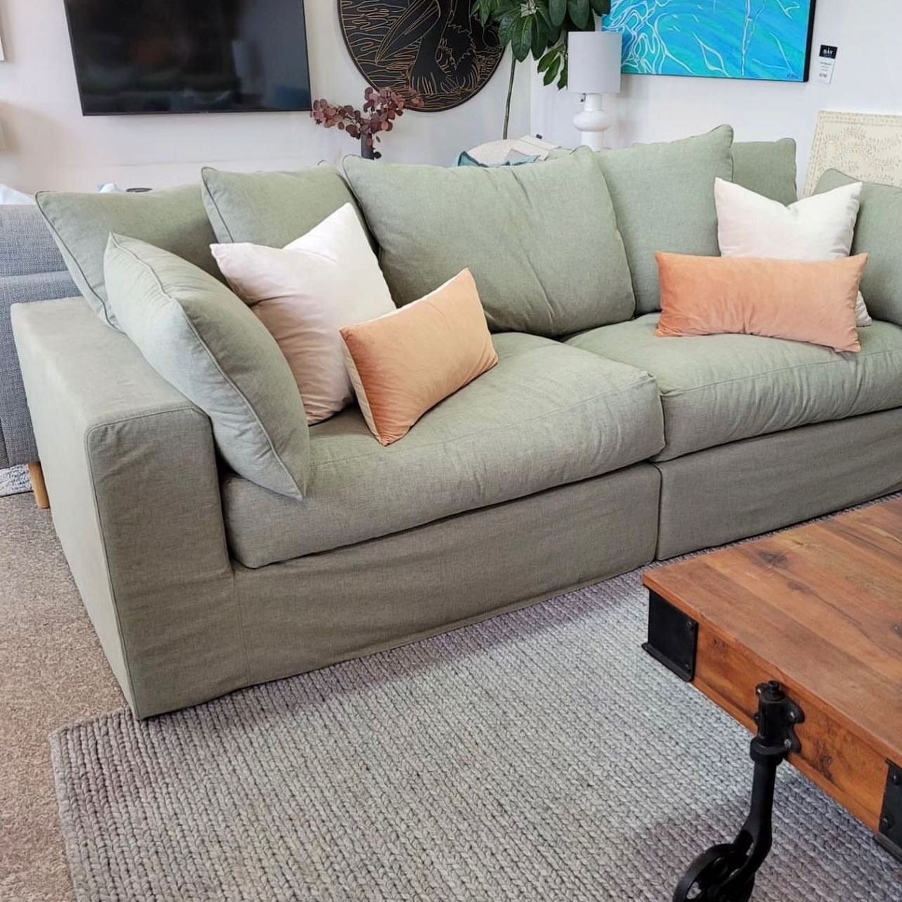 Pure perfection and comfort ~ the Hampton Slip Cover lounge.

Covered in @warwickfabrics Chambray range or washable fabrics. 

WA made |  choice of fabrics |  choice of sizes |  support local and WA manufacturers 

#furniture #interiordesign #lounge 