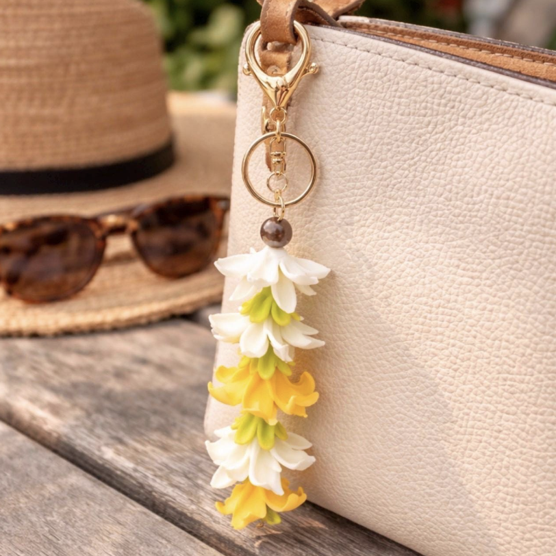 Handmade Resin Flower Lei Keychain, Gold-Tone Hawaiian Style