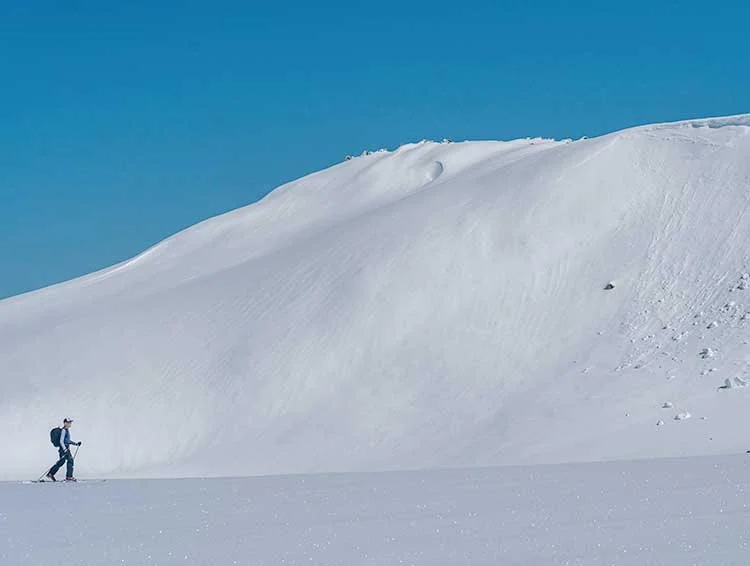 Skinning towards the Kosciuszko summit
