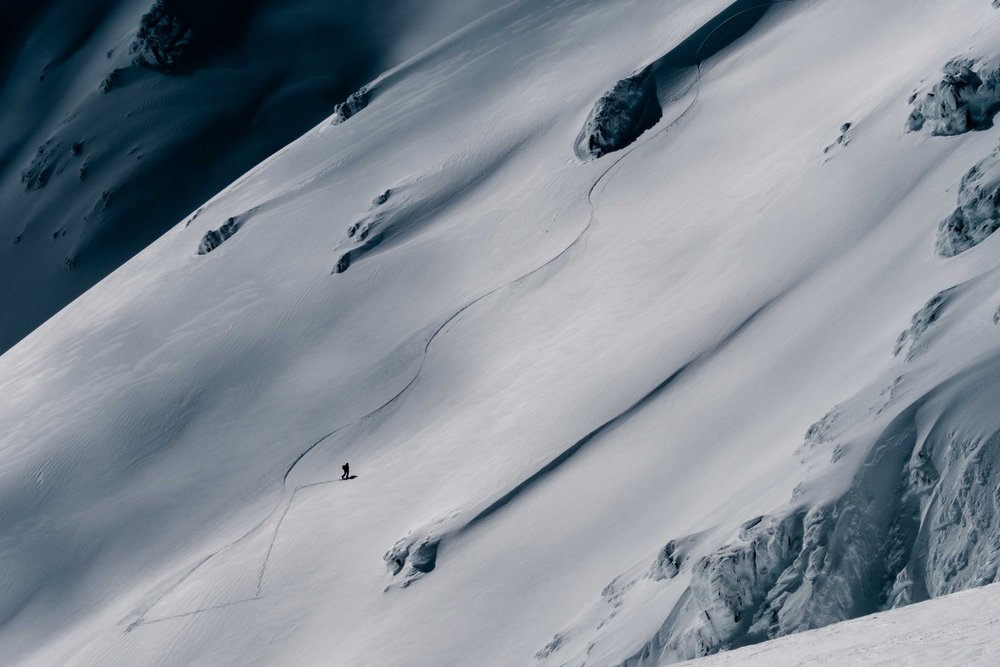 The skin track in to the Western Faces from Guthega