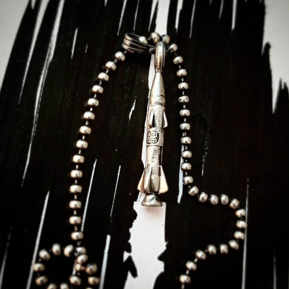 Love and rockets, rocket, silver jewelry, silber, pendant, Anhänger, Berlin, Prenzlauer Berg