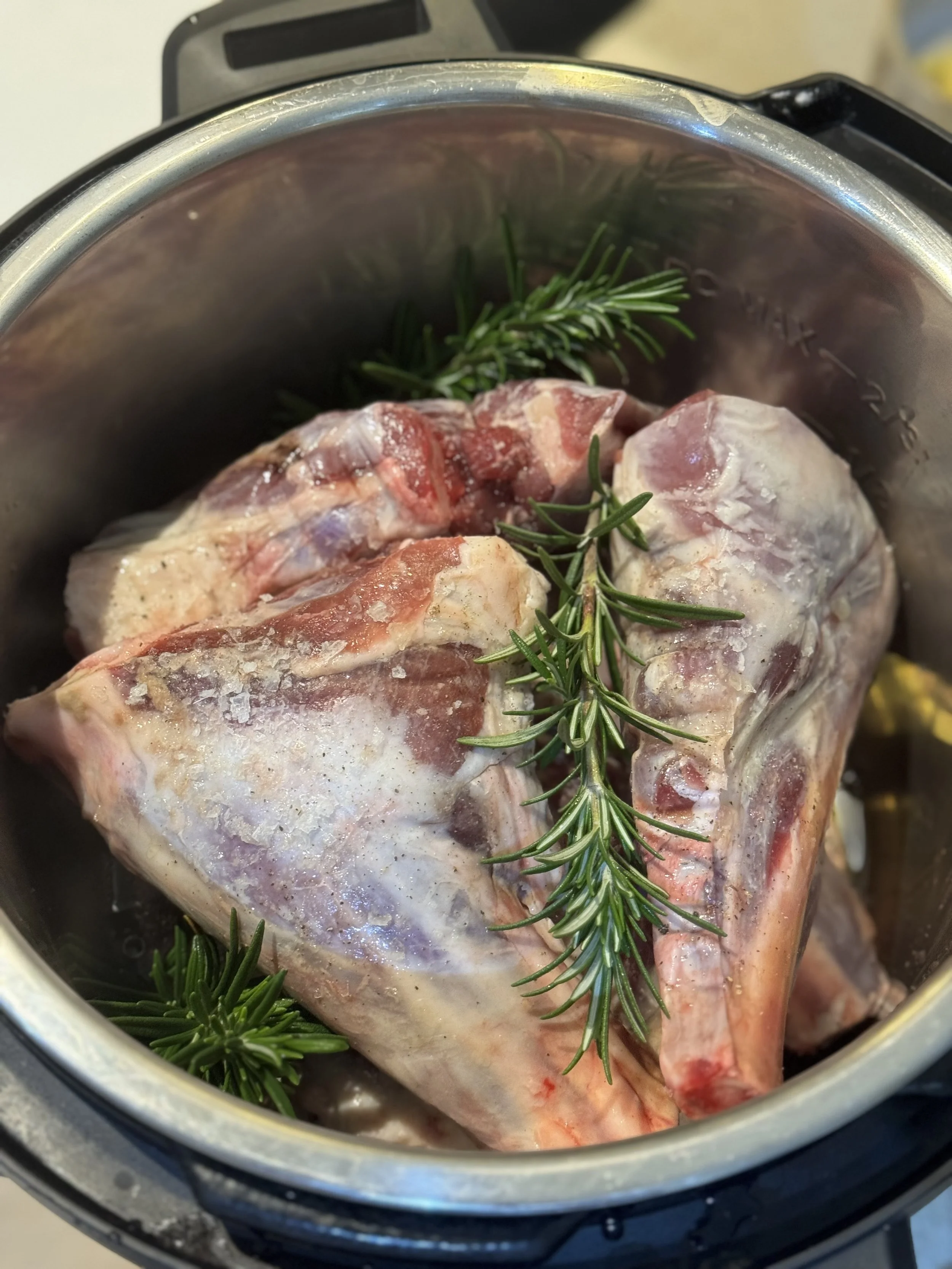 Hey Presto Lamb Shank Pie. Peppermint Ridge Farm Co-3.jpg