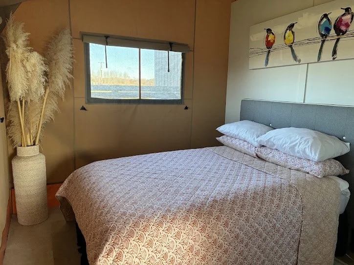 PINOT DOUBLE BED.jpg
