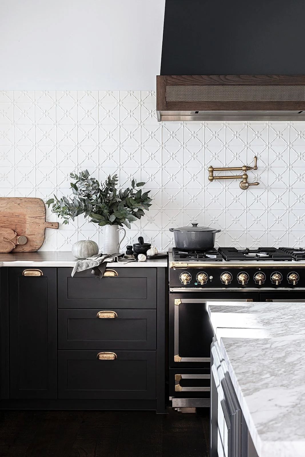 Jo's.Kitchen.extractor.side_websize.jpg
