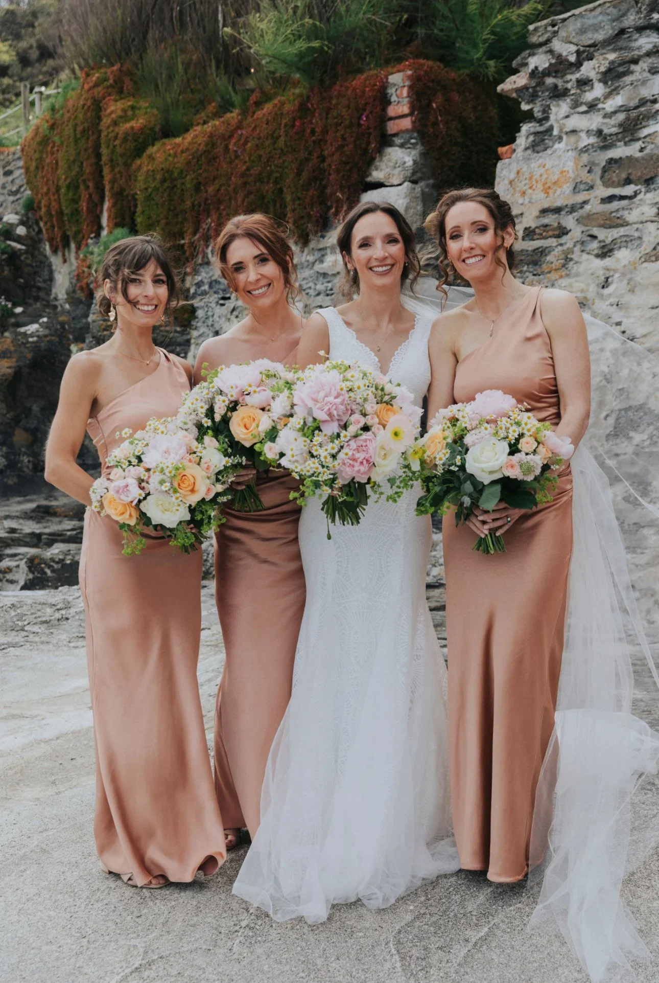 Bridal Soft Glam makeup, romantic hairstyles