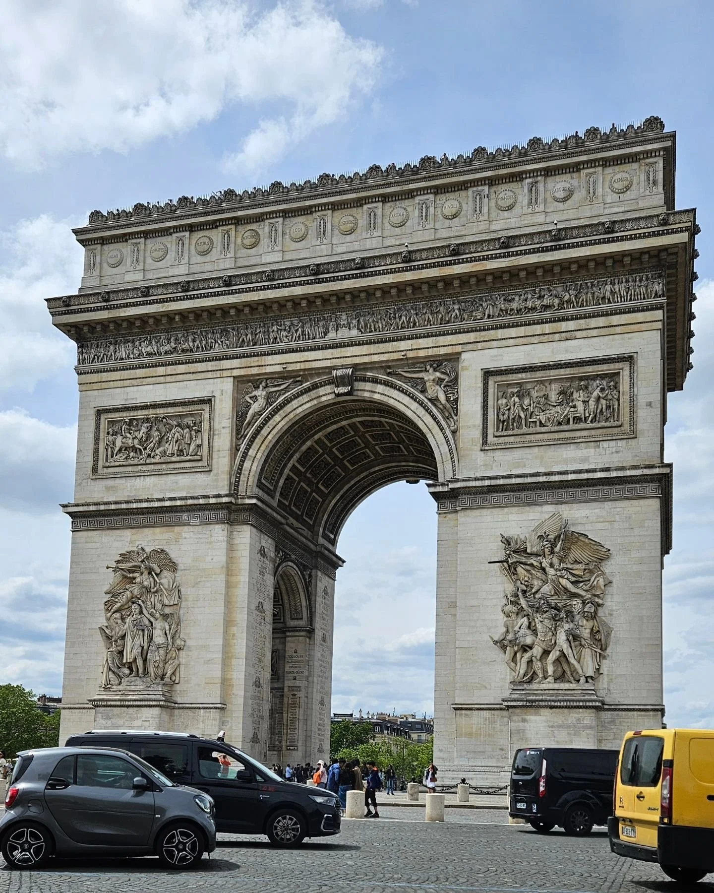 It took 30 years to build, and the short man died before it was finished. The unknown soldier is buried here! War doesn't make anything better! I wish we could learn from it.
