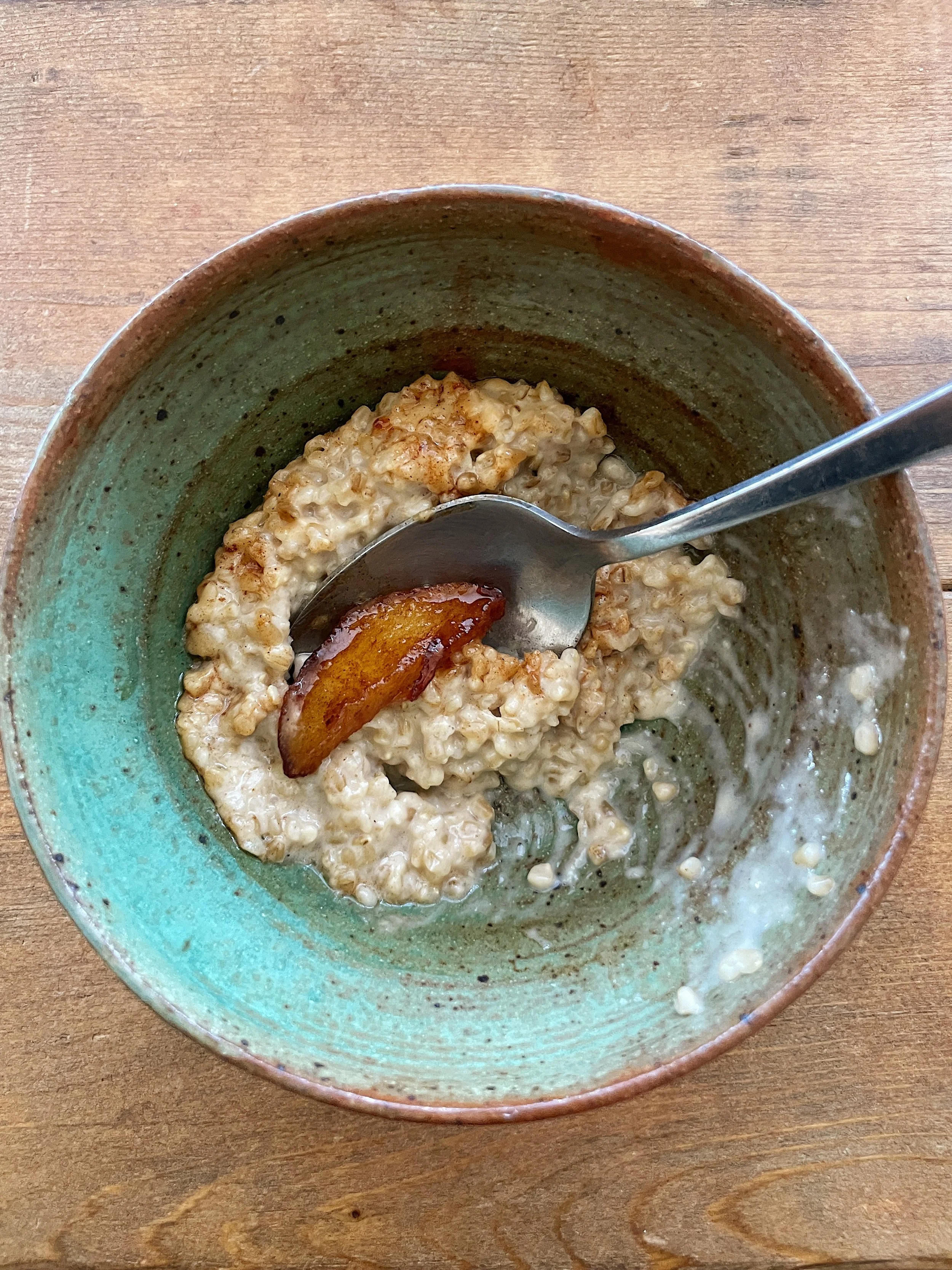caramelized apple oatmeal2.JPG