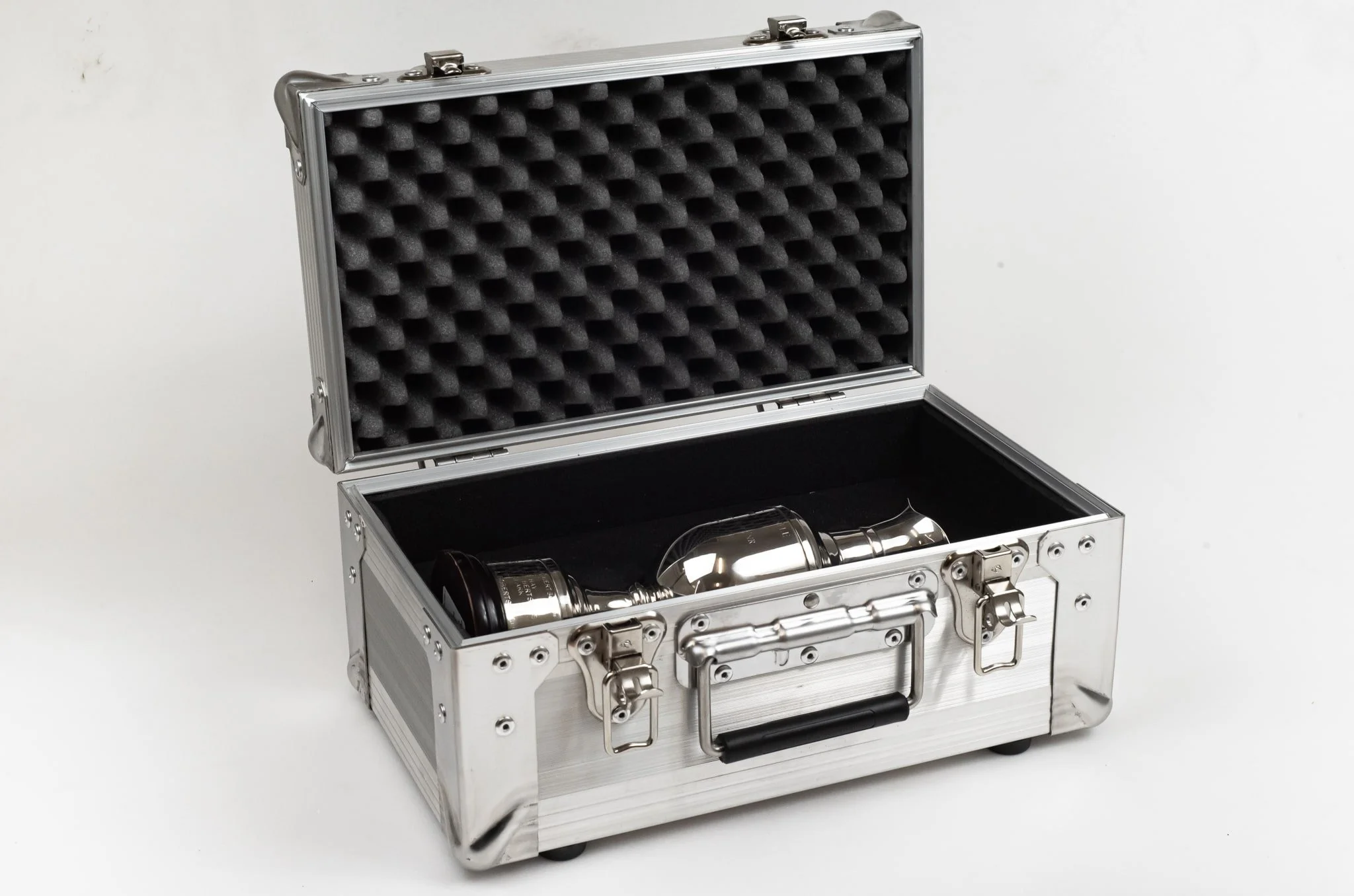 Aluminium_Transit_Case-min (1).jpg