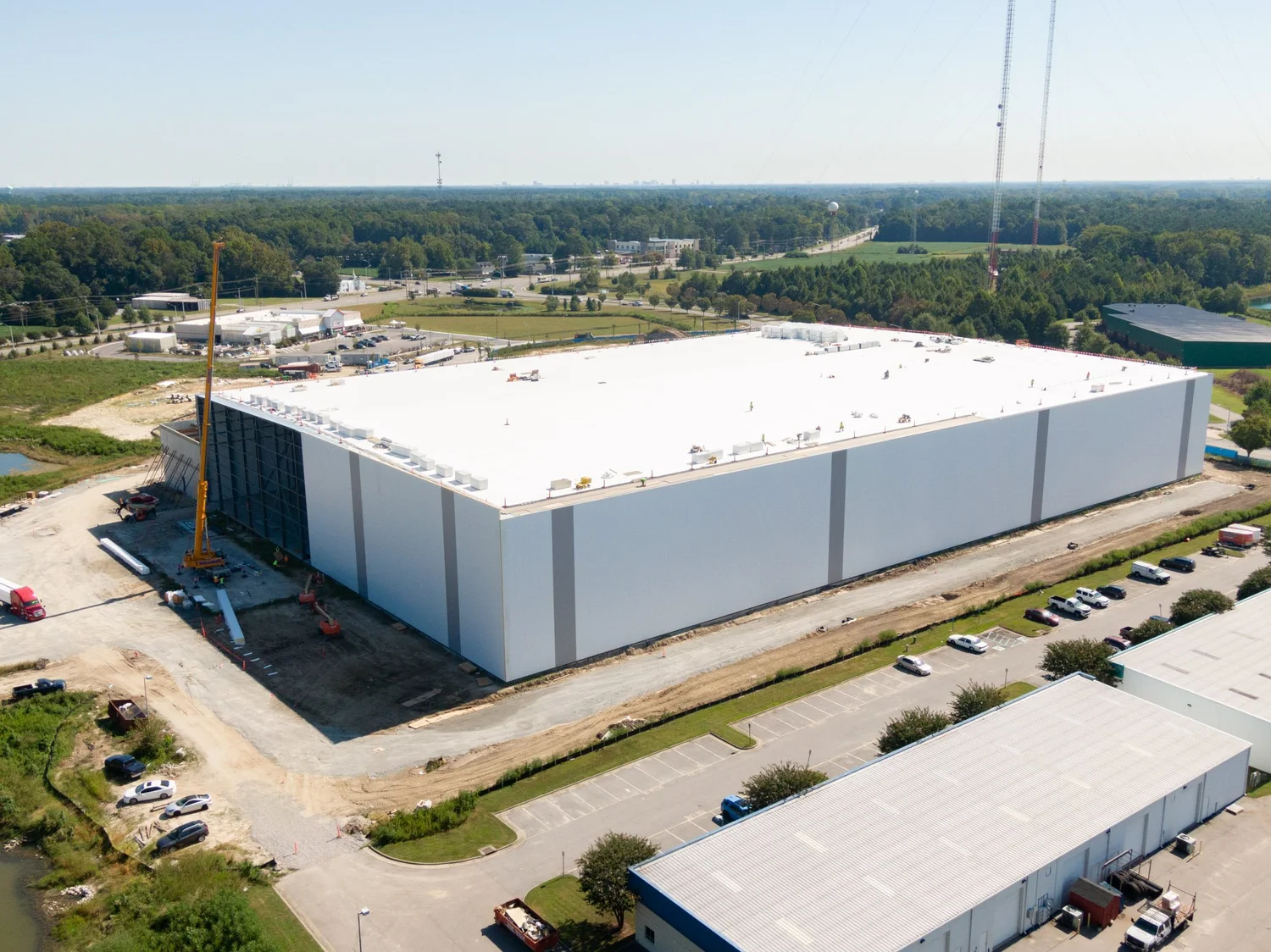 Aerial view of the FreezePak cold storage building mid-construction